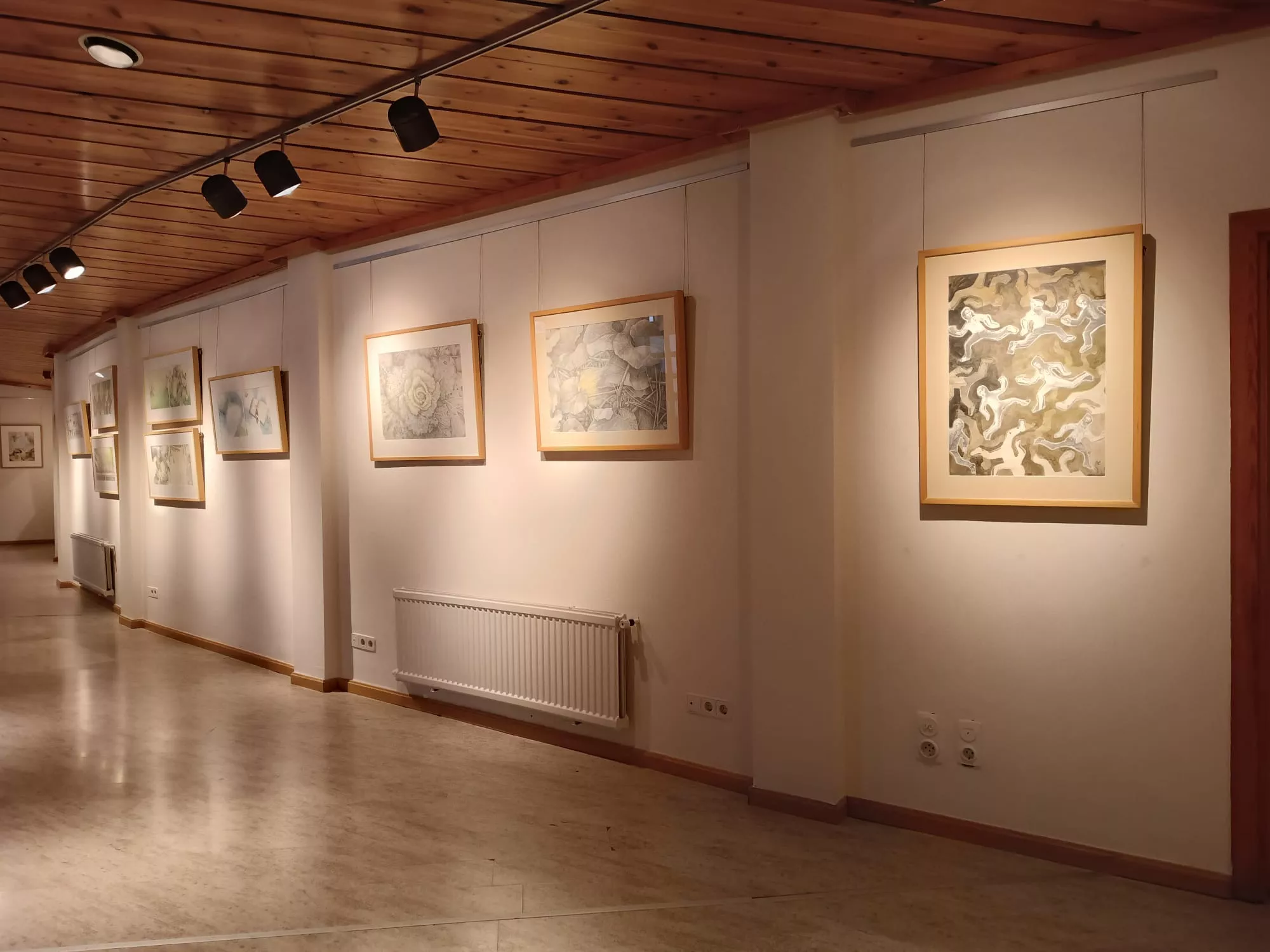 Exposición "A lápiz y con sombrero" en Jaca.