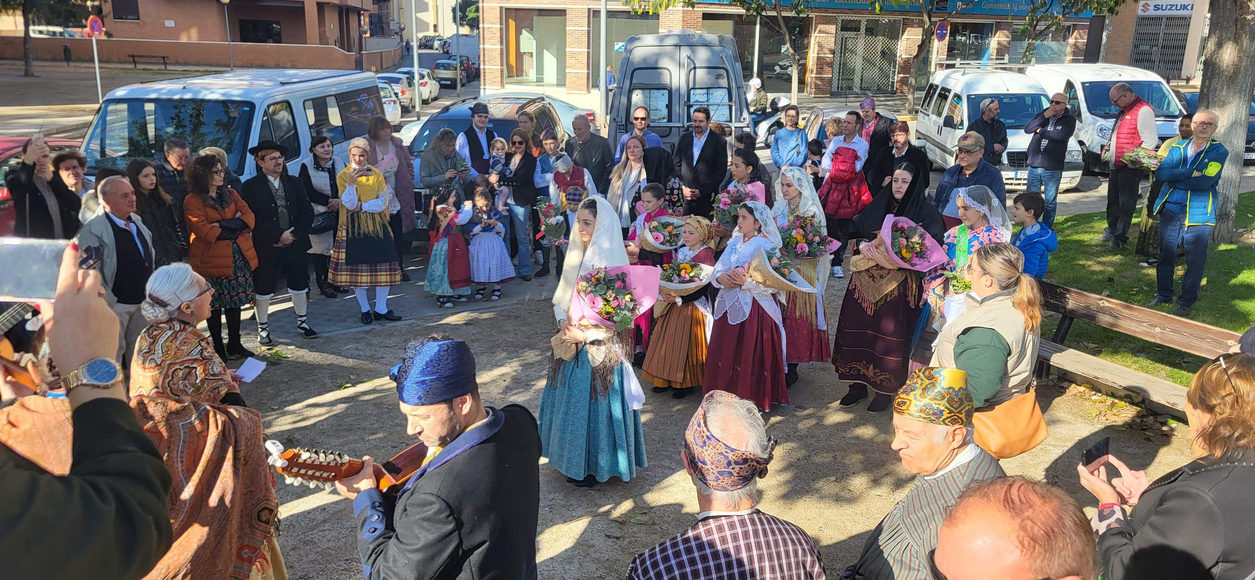 Ofrenda de flores y frutos del barrio de Santo Domingo y San Martín. Foto Myriam Martínez 