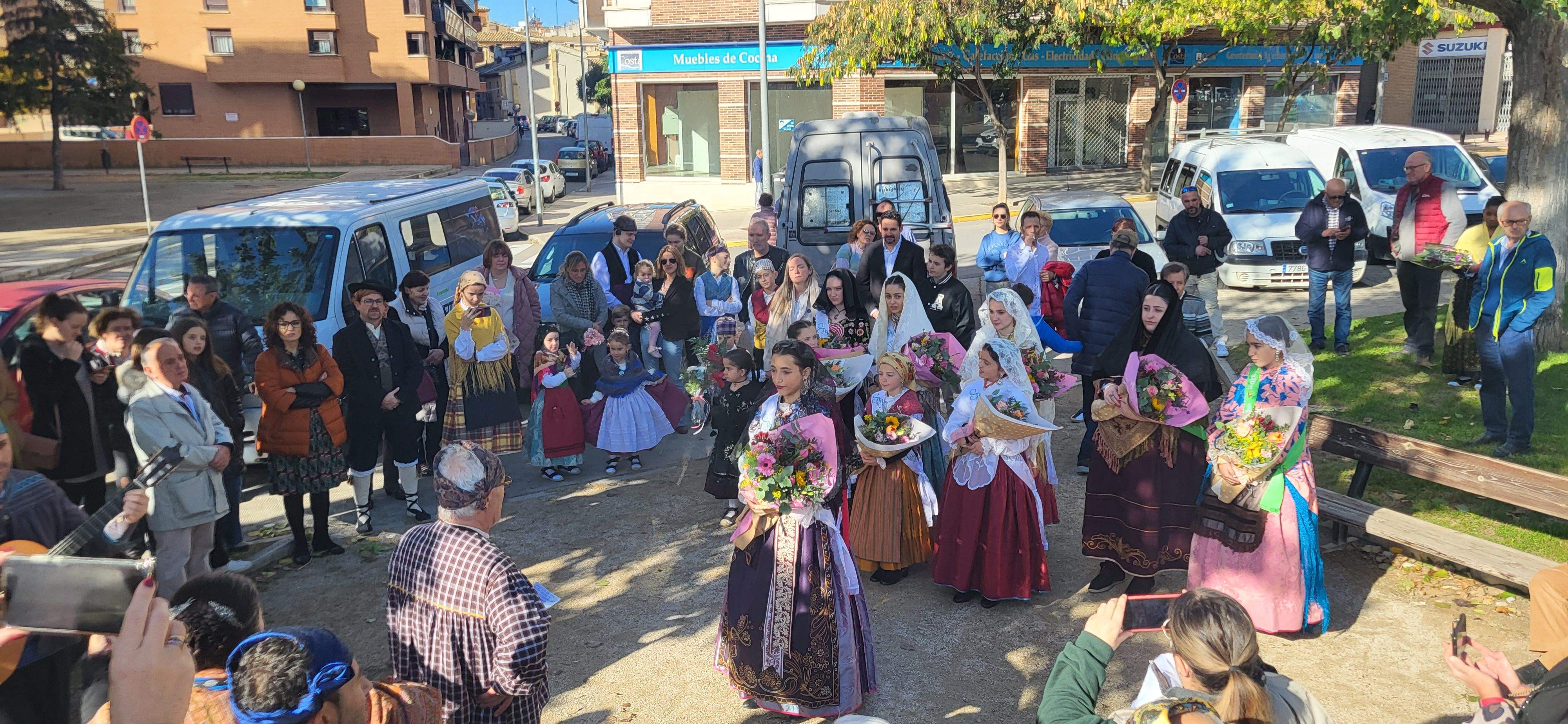 Ofrenda de flores y frutos del barrio de Santo Domingo y San Martín. Foto Myriam Martínez 