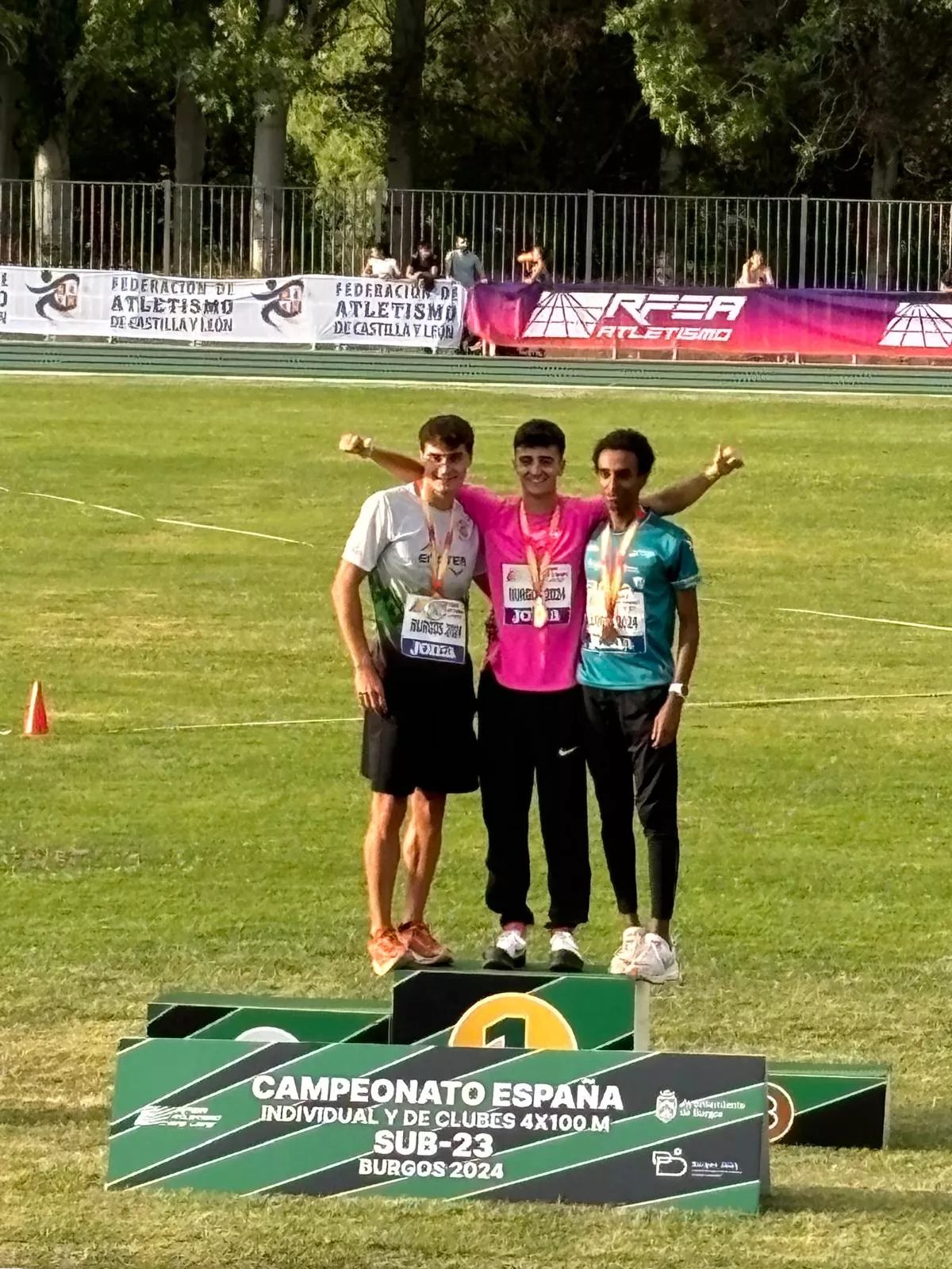 Pol Oriach en el podio.