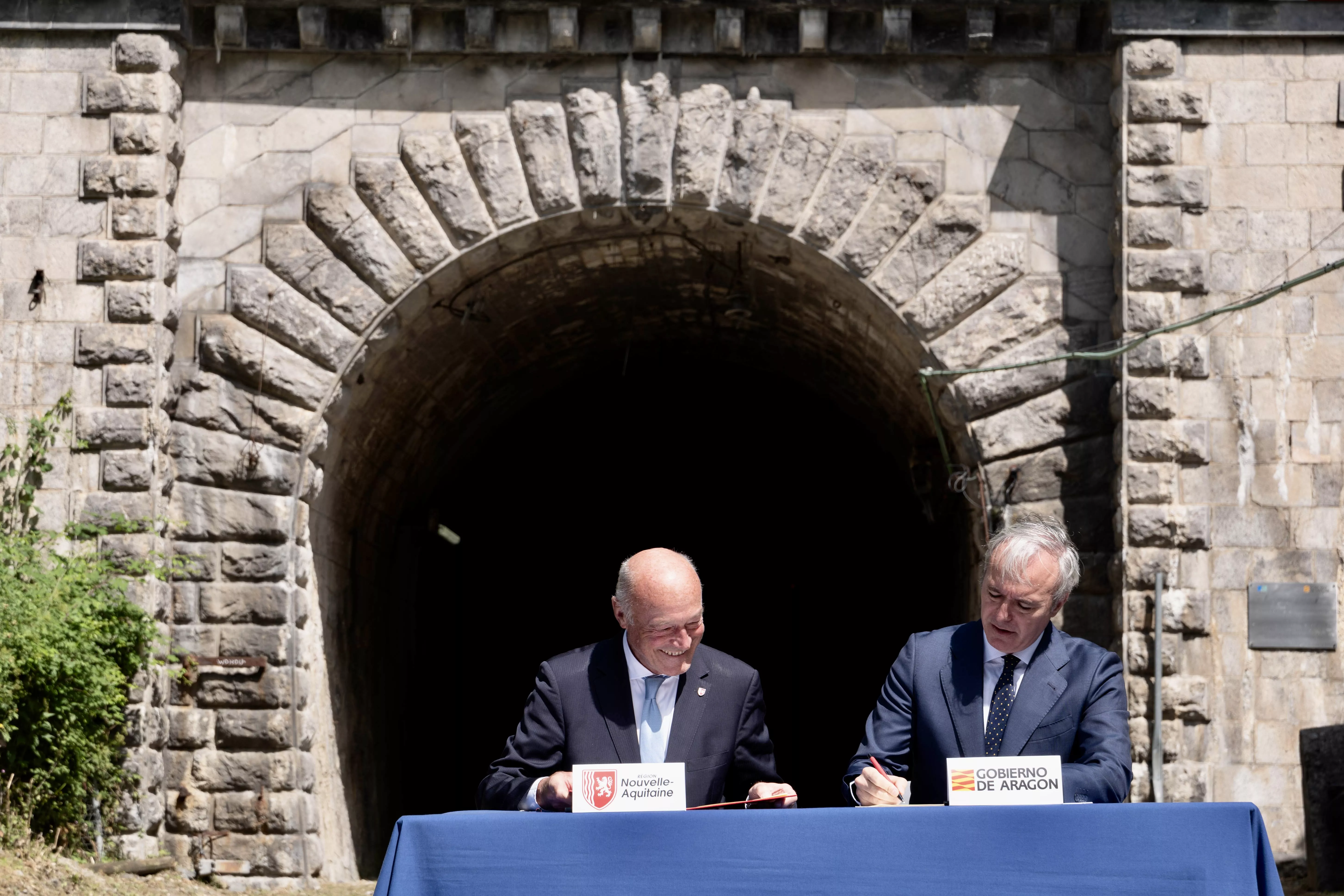 Cumbre bilateral entre Aragón y Nueva Aquitania en Canfranc.