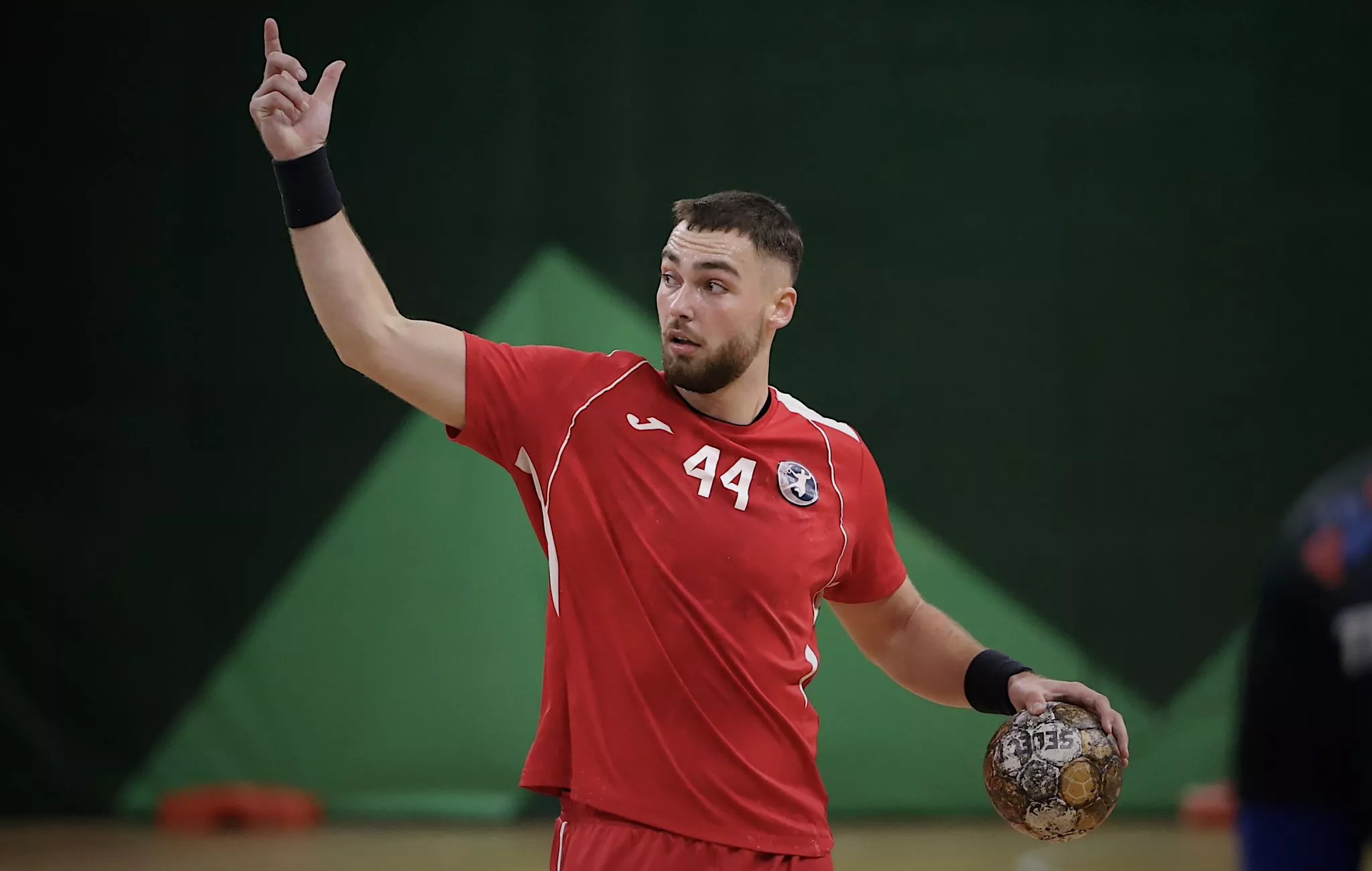 Meris Bosnjak refuerza el lateral derecho de Bada Huesca