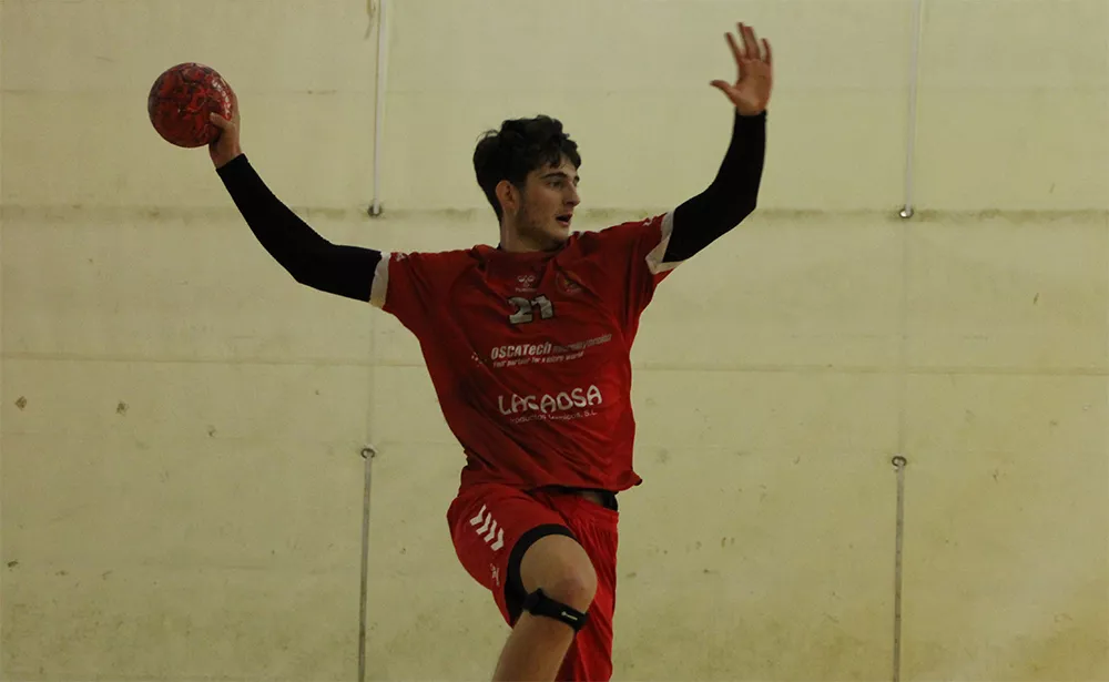 Lorenzo Nasarre, jugador de Bada Huesca.