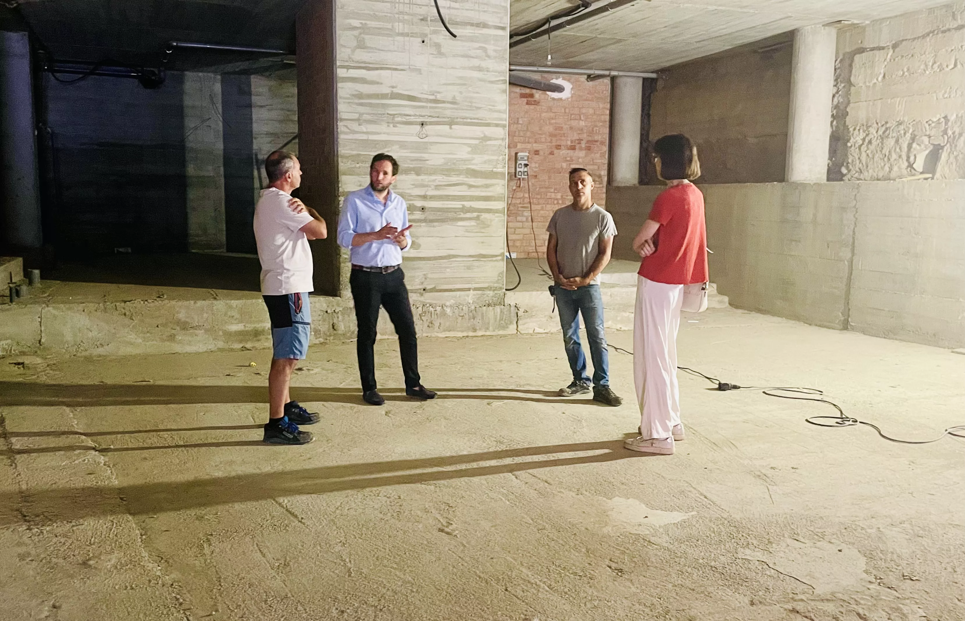 Construcción de un nuevo espacio multiusos en el colegio Joaquín Costa de Monzón.