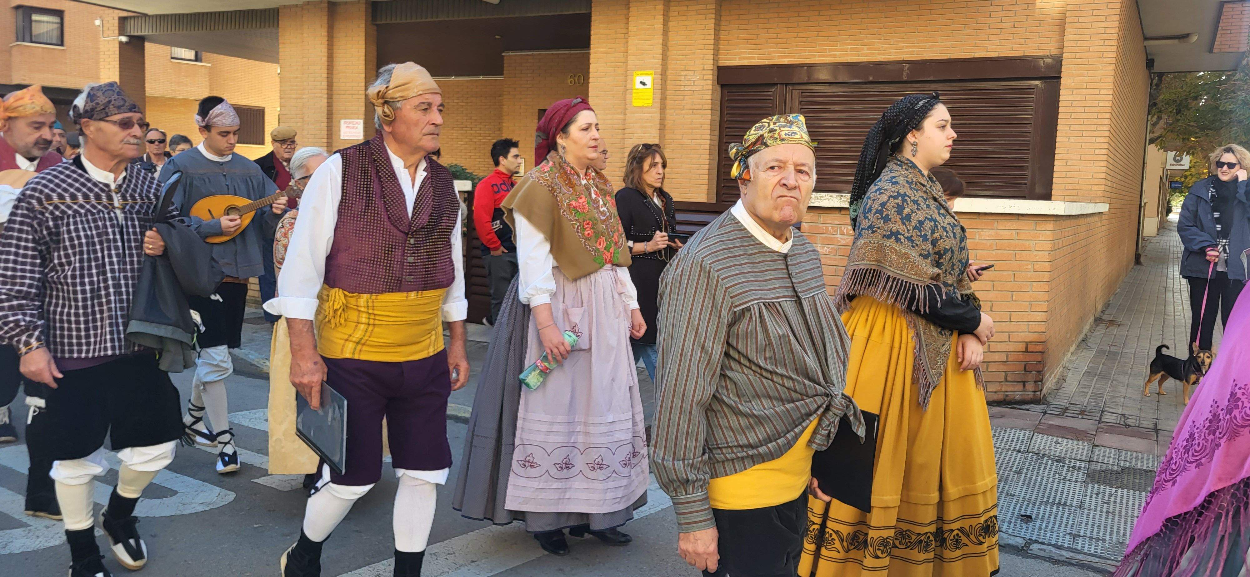 Ofrenda de flores y frutos del barrio de Santo Domingo y San Martín. Foto Myriam Martínez 
