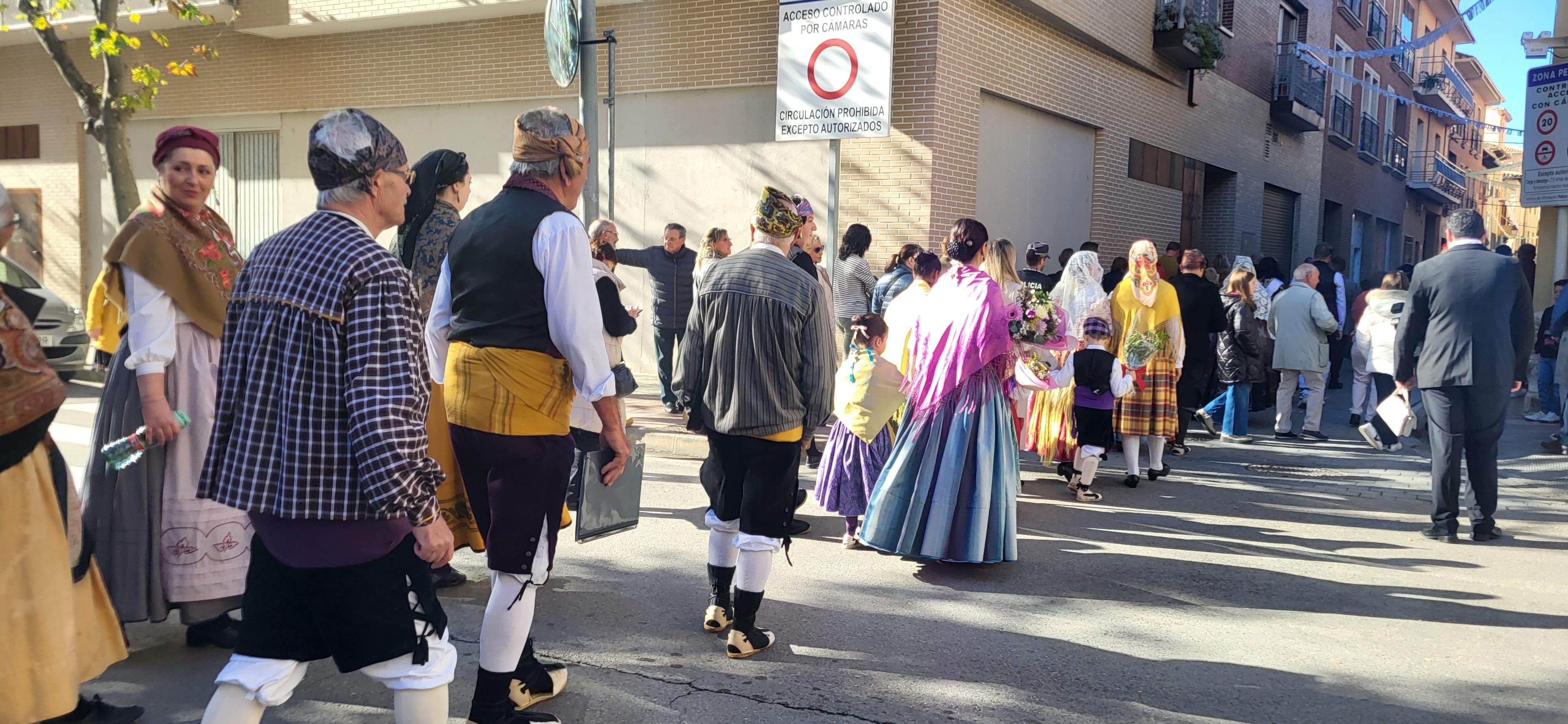 Ofrenda de flores y frutos del barrio de Santo Domingo y San Martín. Foto Myriam Martínez de flores y frutos del barrio de Santo Domingo y San Martín. Foto Myriam Martínez (79)