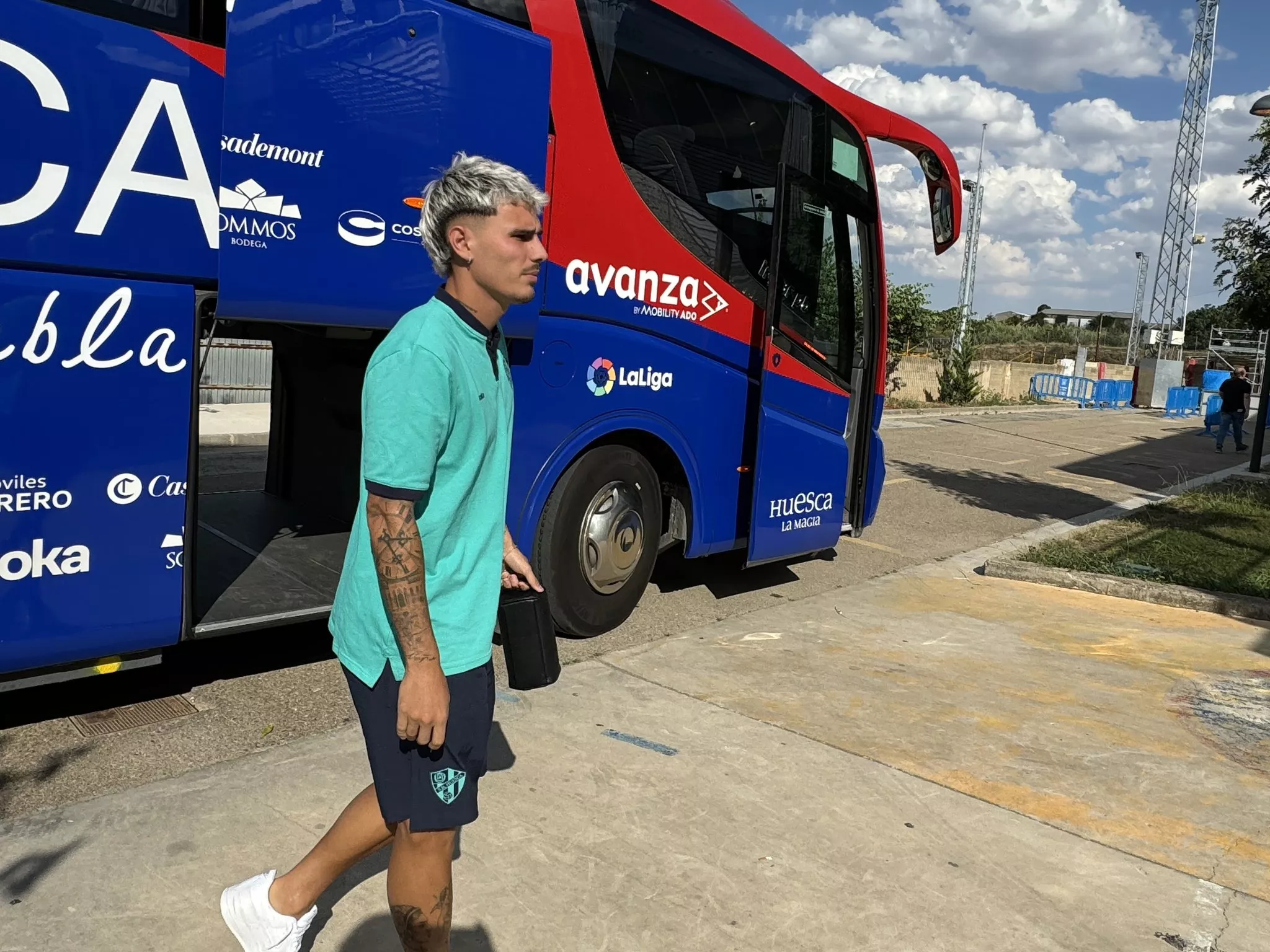 Este es el primer once de Hidalgo en la pretemporada del Huesca