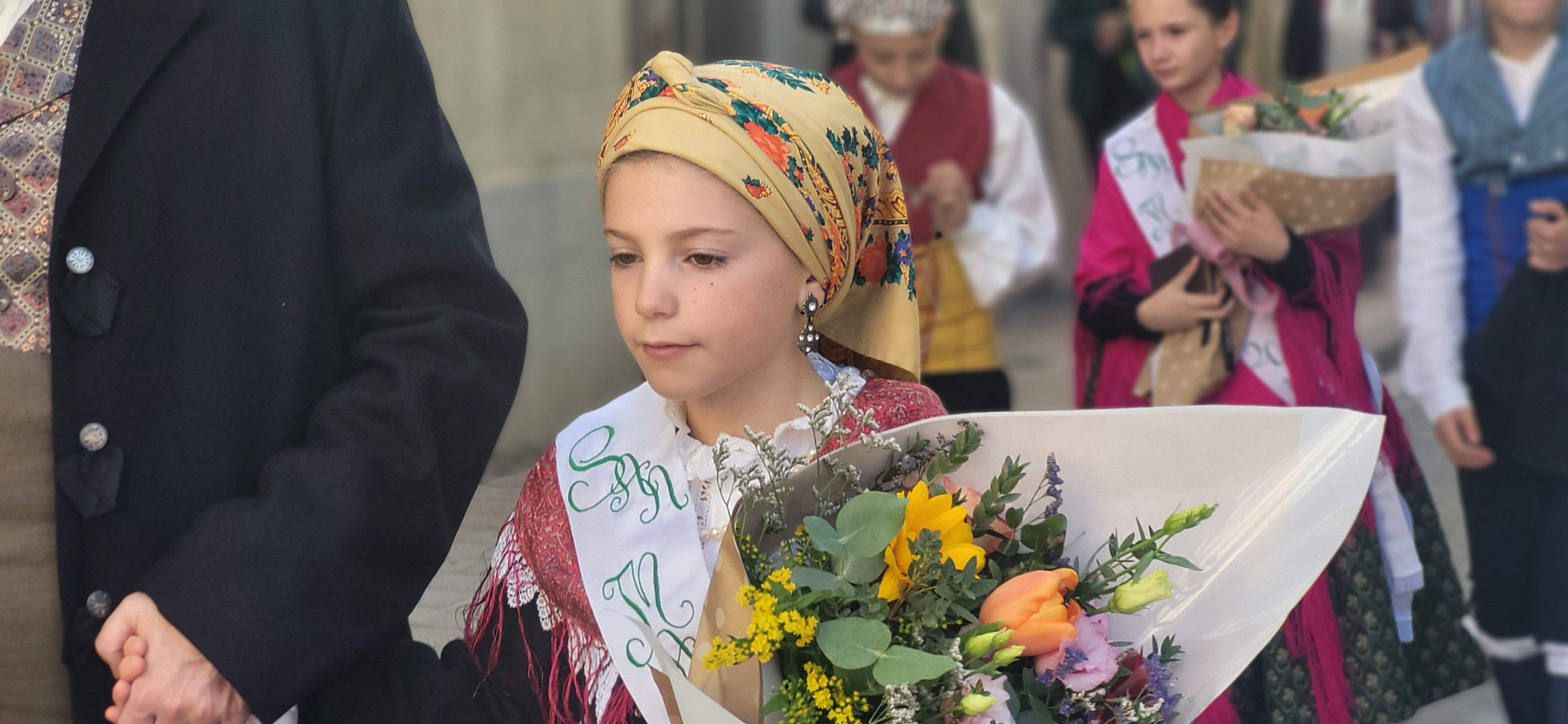 Ofrenda de flores y frutos del barrio de Santo Domingo y San Martín. Foto Myriam Martínez 