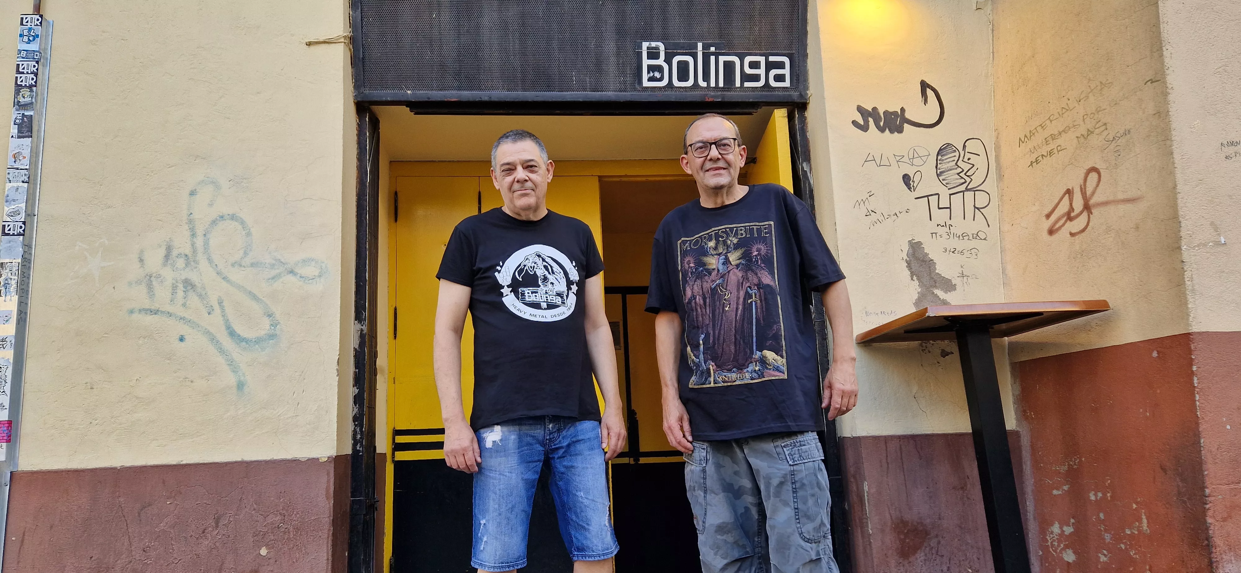 Javier y Agustín Villanúa abrieron hace 40 años el Bolinga y siguen al pie del cañón. Foto Myriam Martínez Javier y Agustín Villanúa abrieron hace 40 años el Bolinga y siguen al pie del cañón. Foto Myriam Martínez