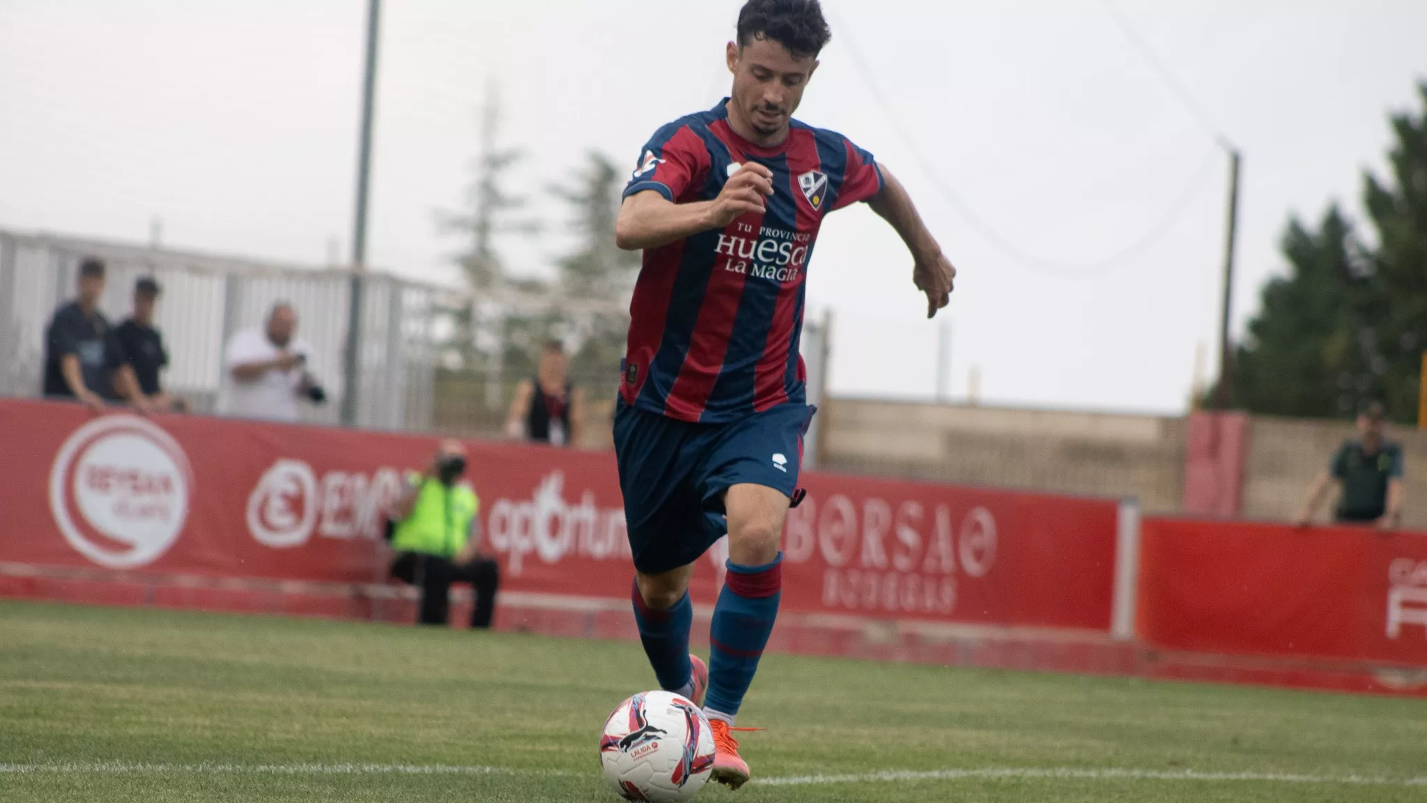 Toni Abad, durante el partido de Tarazona, Foto: SD Huesca.