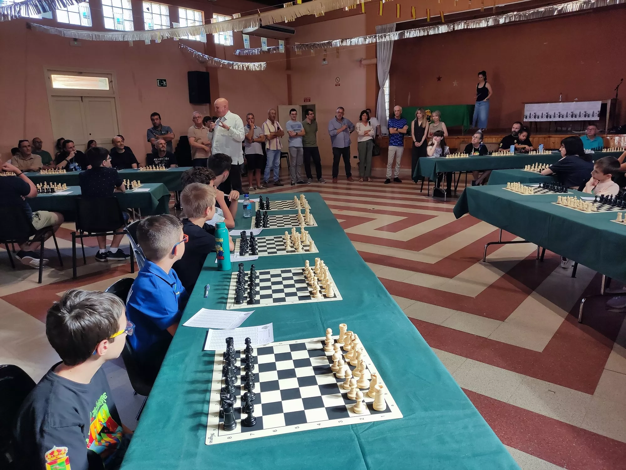 Simultáneas torneo ajedrez Alciubierre