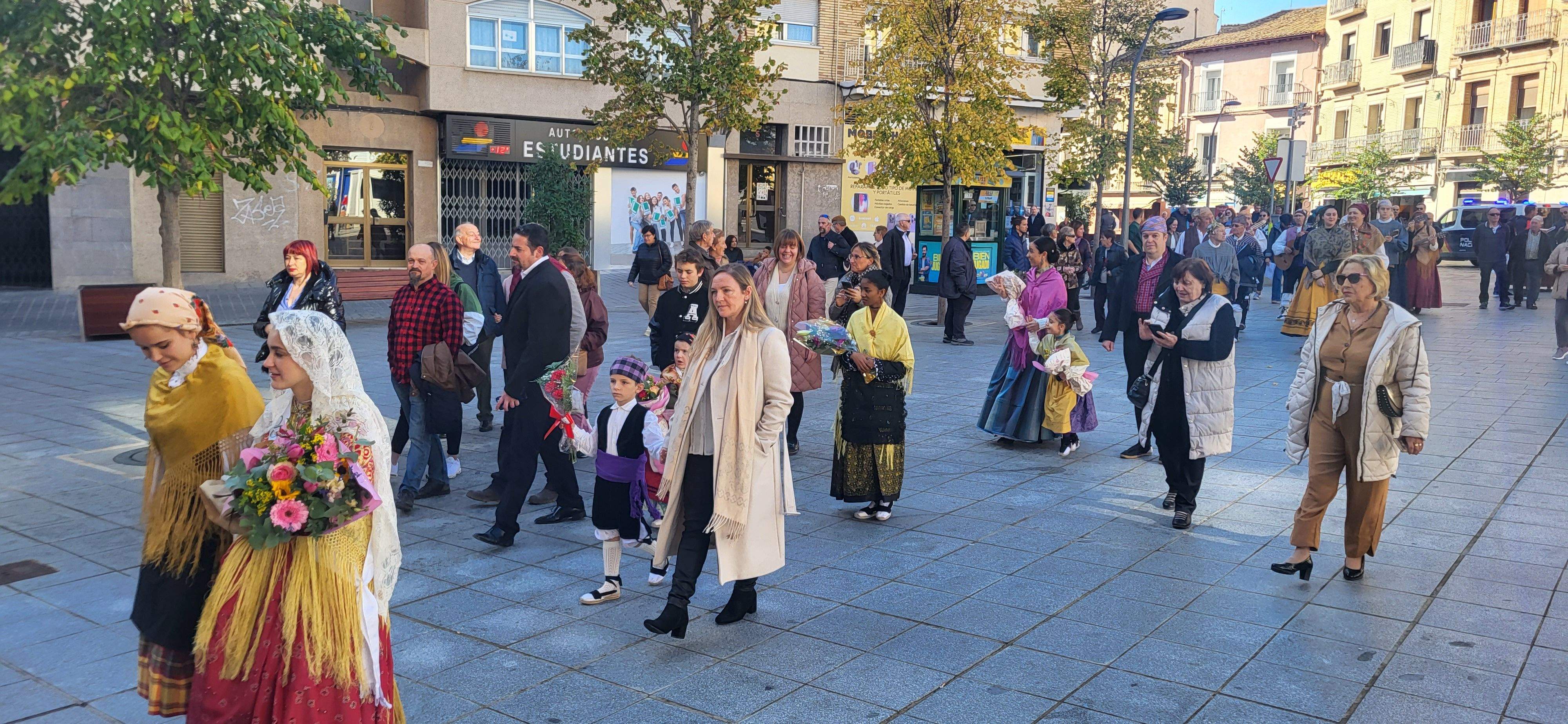 Ofrenda de flores y frutos del barrio de Santo Domingo y San Martín. Foto Myriam Martínez 
