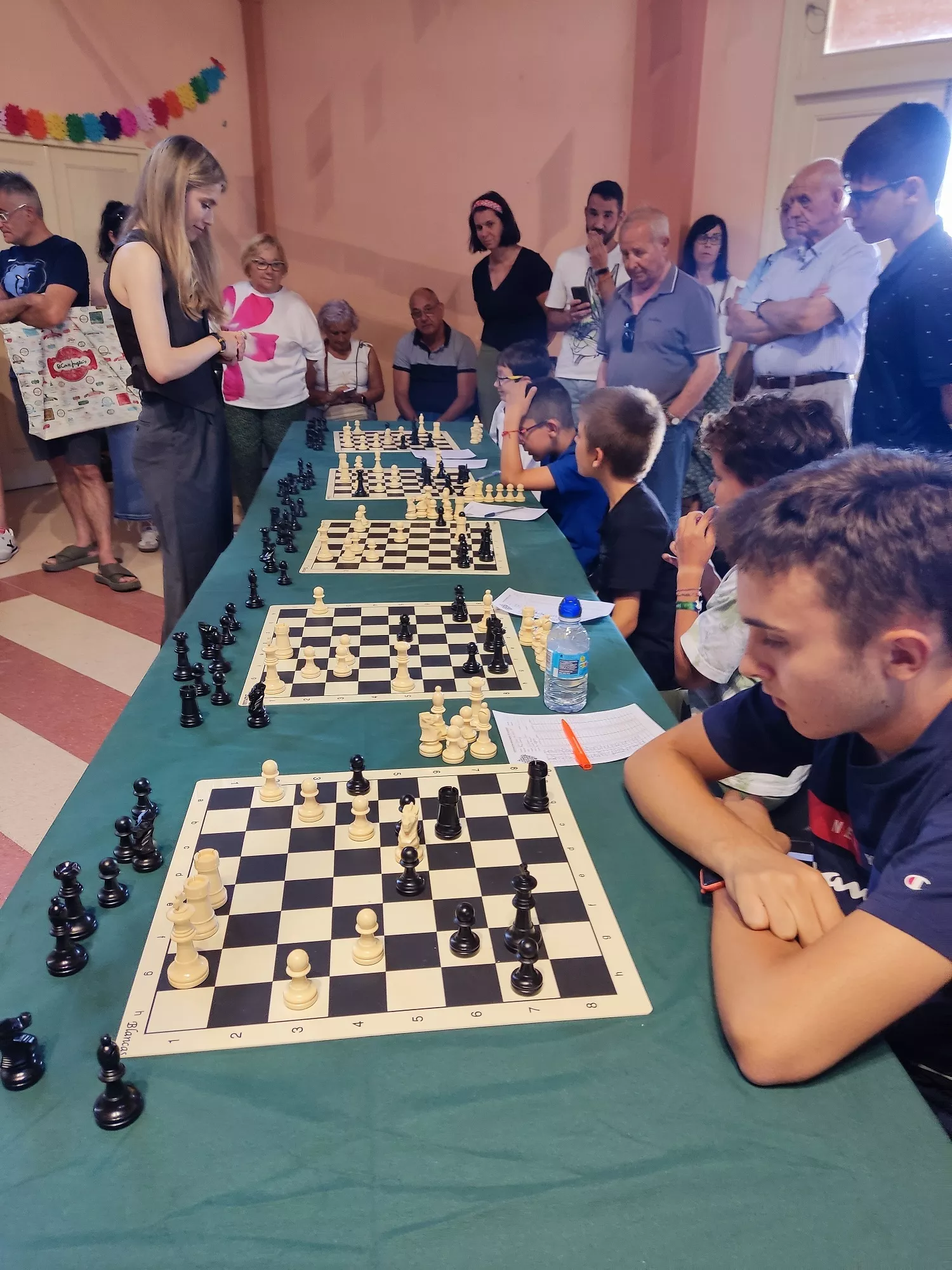 Simultáneas torneo ajedrez Alciubierre