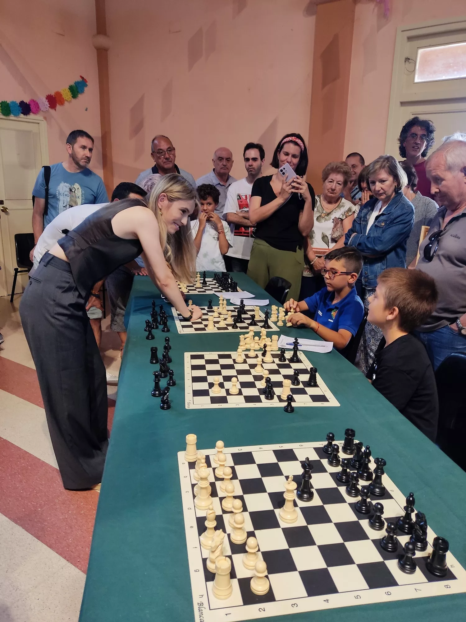 Simultáneas torneo ajedrez Alciubierre