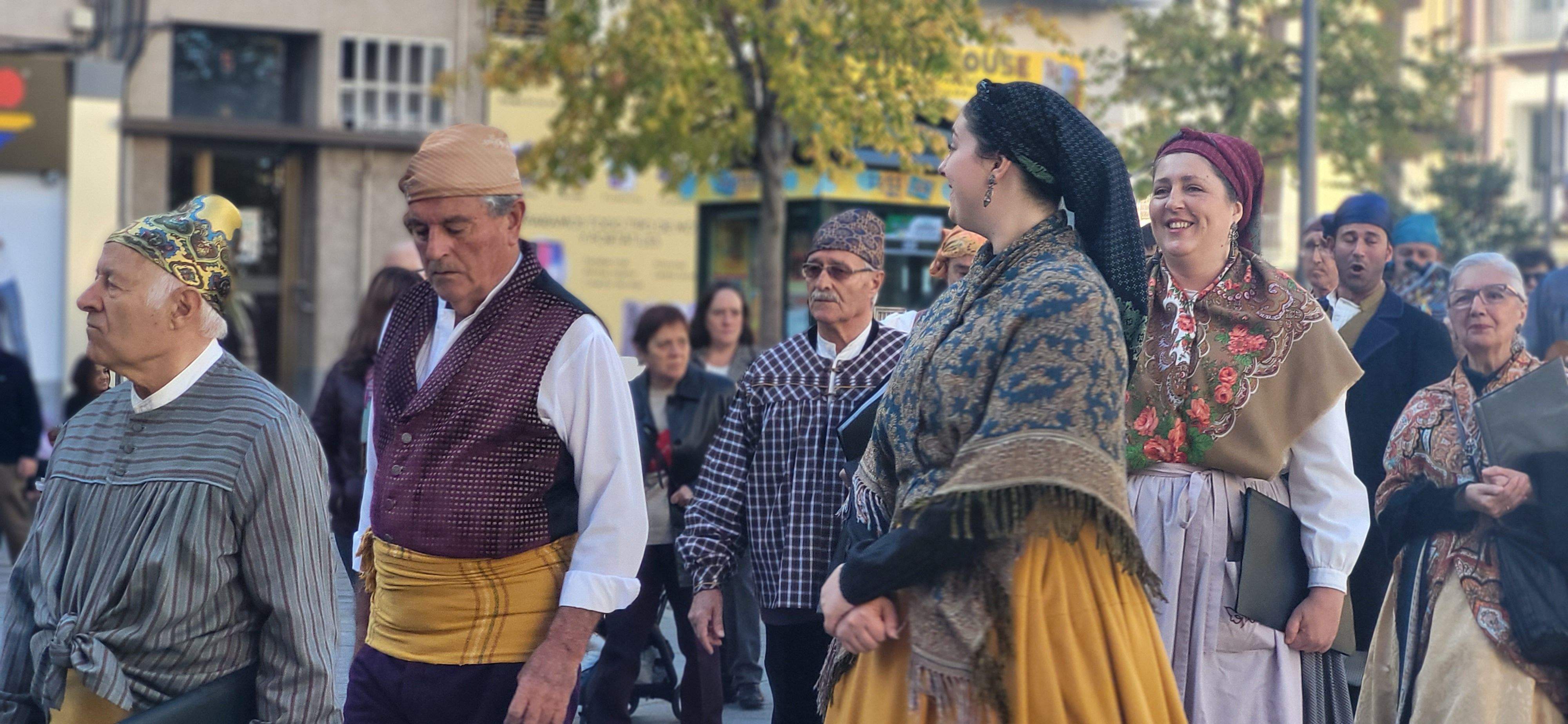 Ofrenda de flores y frutos del barrio de Santo Domingo y San Martín. Foto Myriam Martínez 
