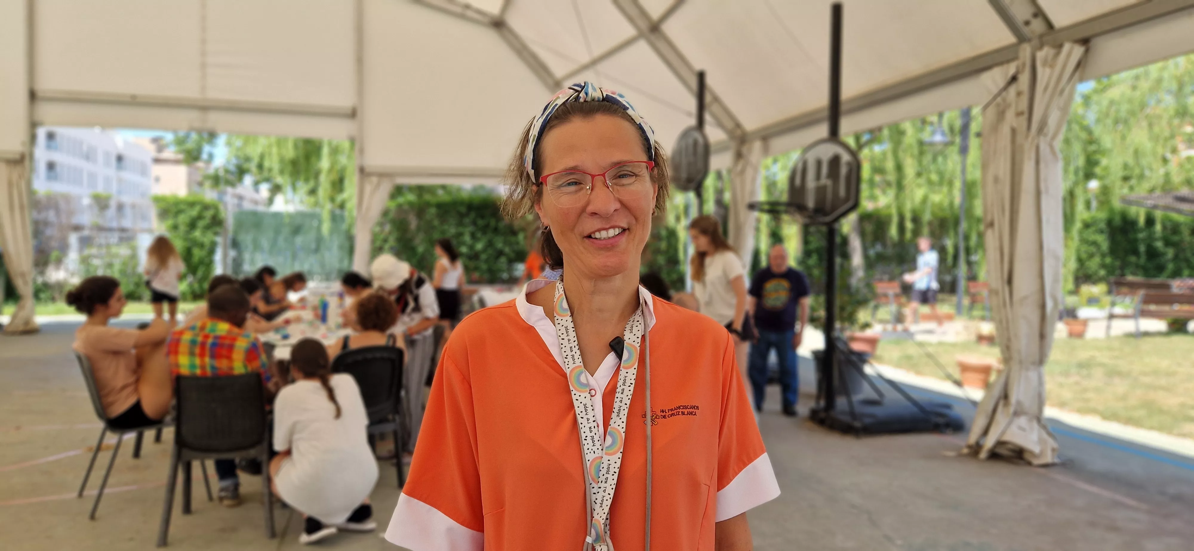 Ana Gota. Intercambio generacional de jóvenes de Vitoria con la Cruz Blanca de Huesca. Foto Myriam Martínez 