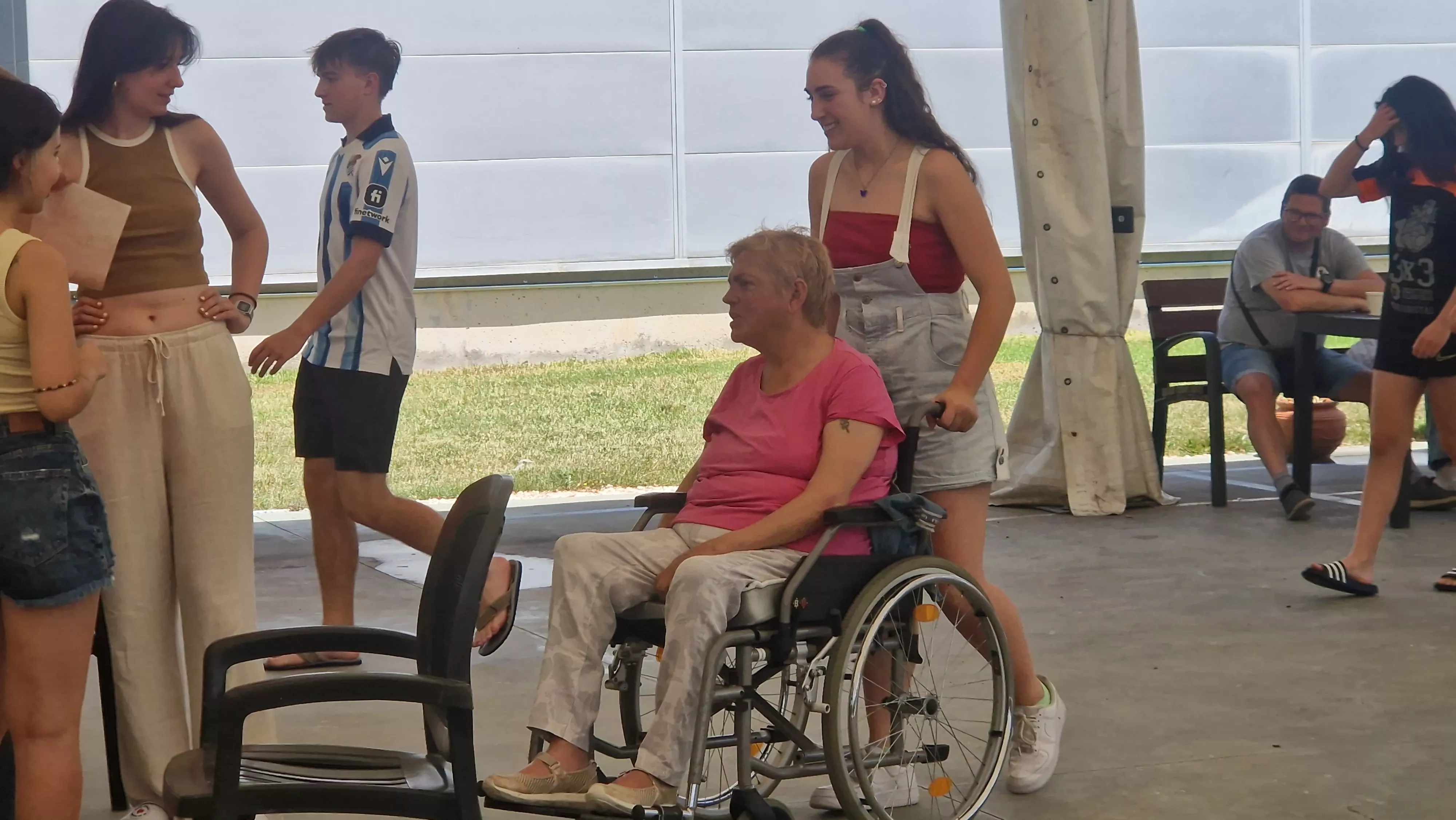 Intercambio generacional de jóvenes de Vitoria con la Cruz Blanca de Huesca. Foto Myriam Martínez 