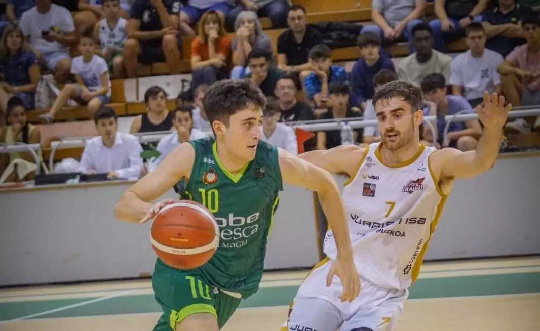 Francho Lascorz en un partido con Lobe Huesca La Magia.