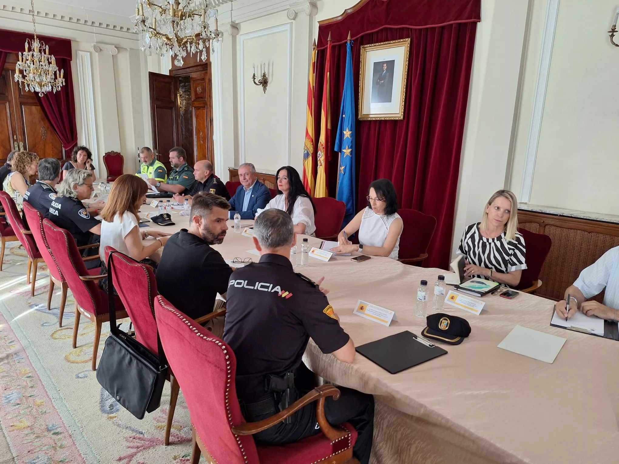 Reunión de la Junta Local de Seguridad de Huesca para la coordinación en las fiestas de San Lorenzo.
