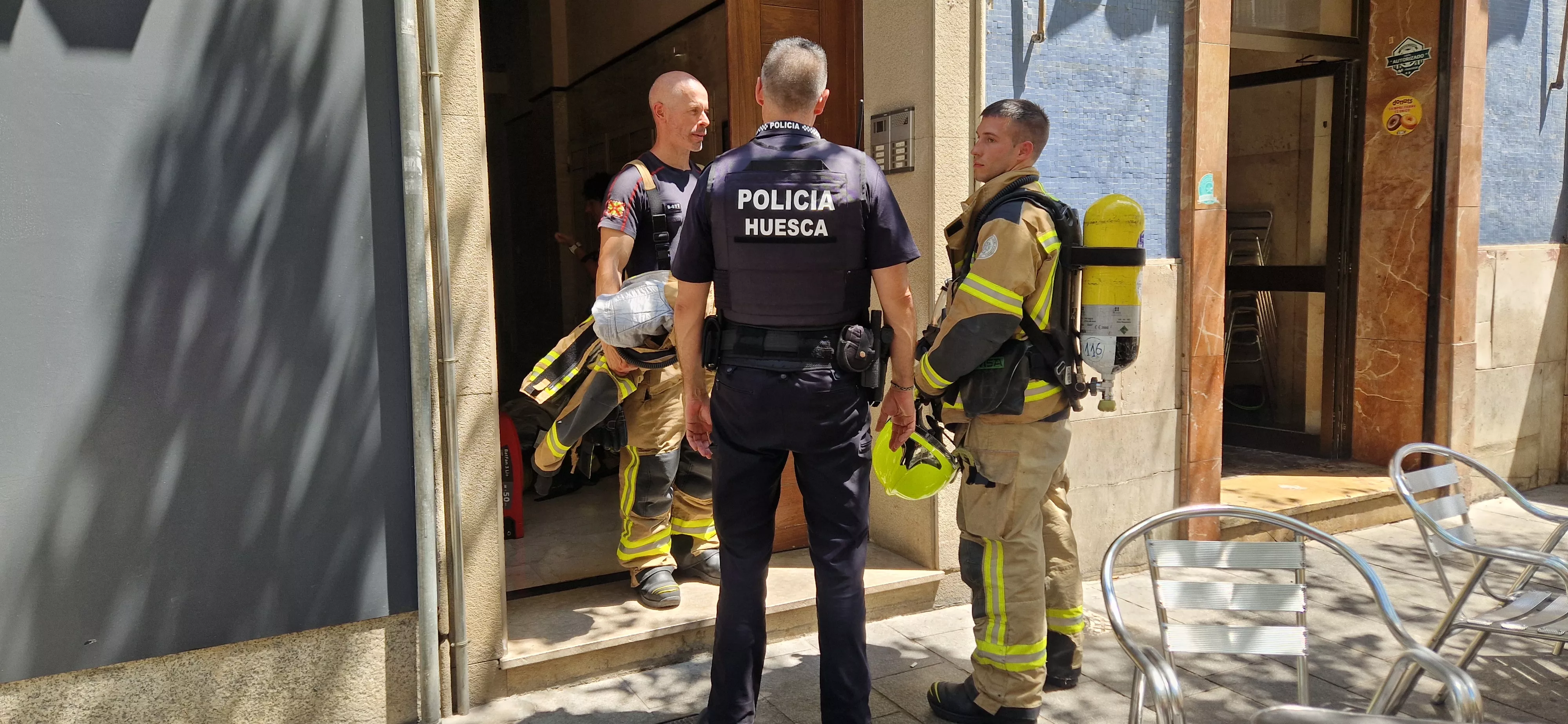 Falsa alarma de incendio en el Coso Alto de Huesca. Foto Myriam Martínez