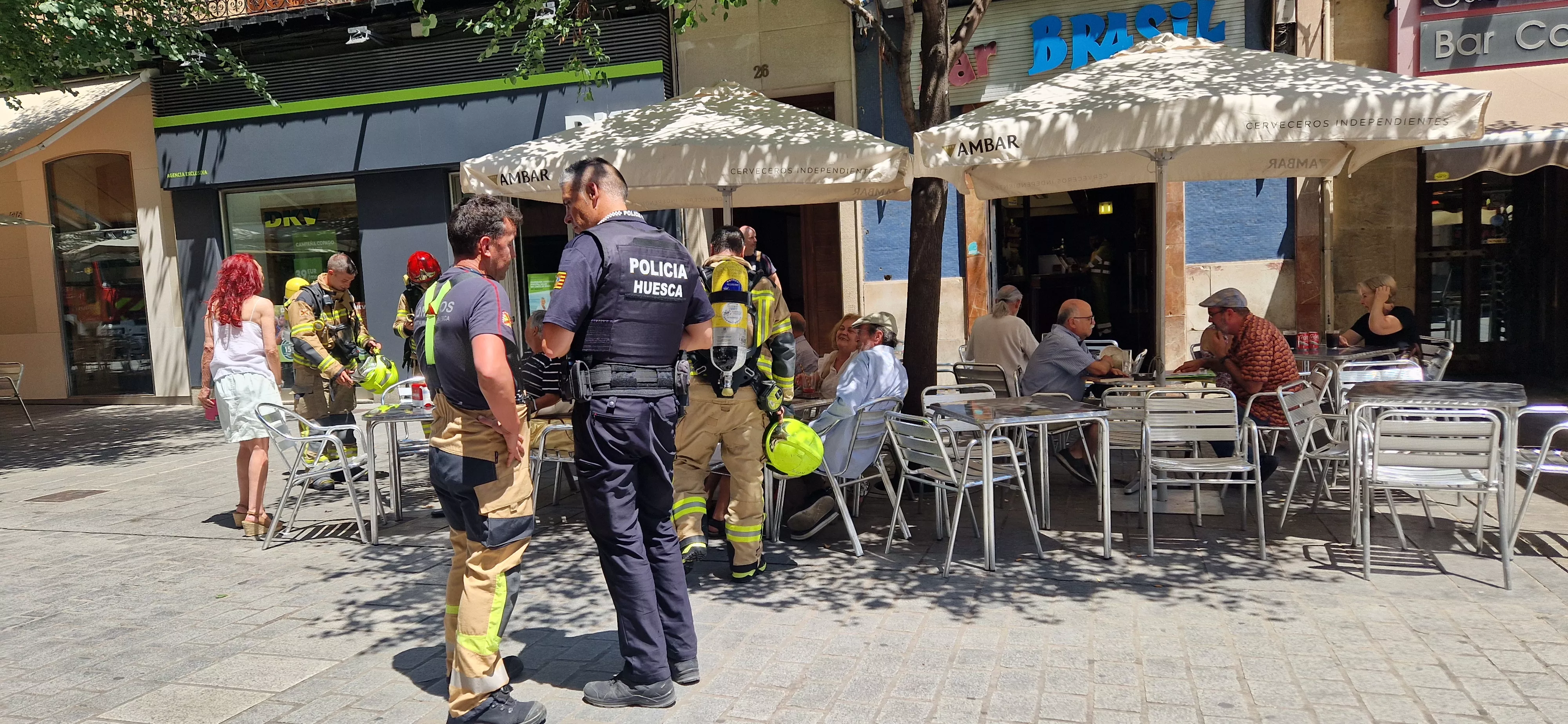Falsa alarma de incendio en el Coso Alto de Huesca. Foto Myriam Martínez