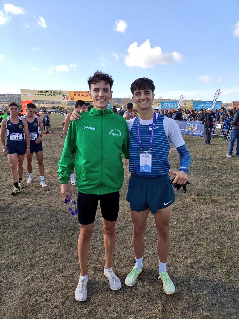 Pol Oriach (derecha) con Miguel Ángel Martínez, los dos clasificados Sub-23 para el Europeo.