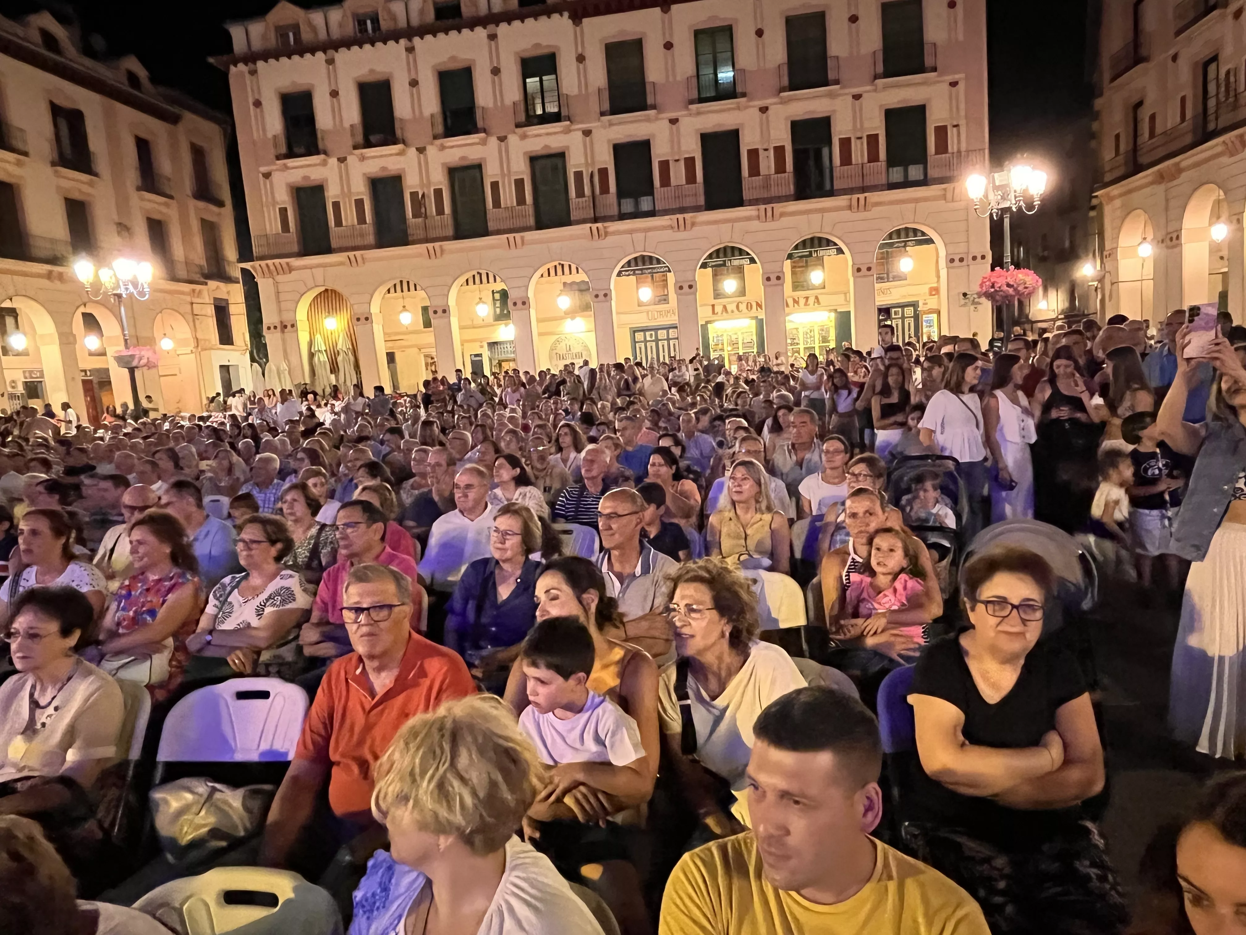 Concierto de la Banda de Música de Huesca a beneficio de la AECC. Foto Mercedes Manterola