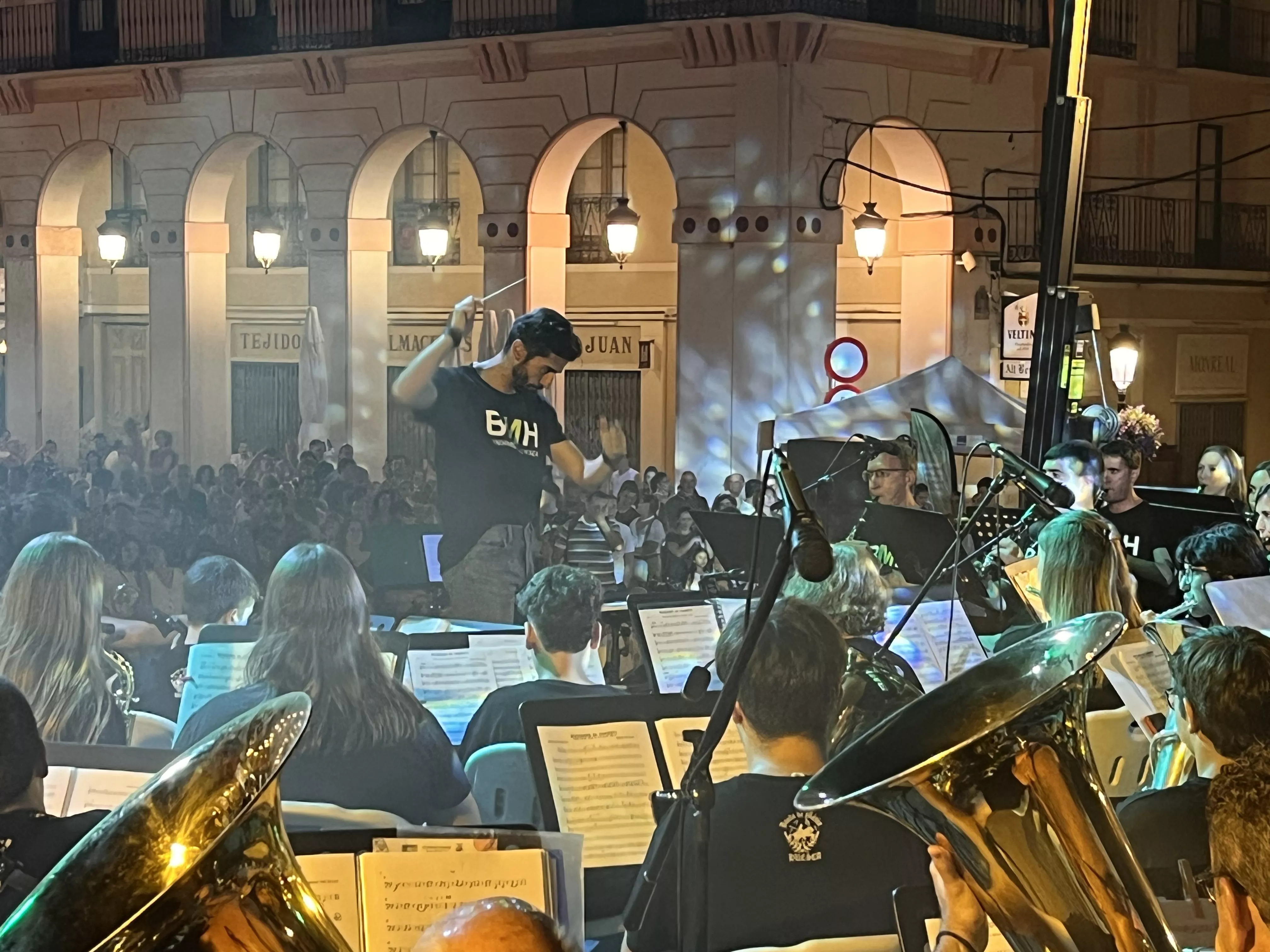 Concierto de la Banda de Música de Huesca a beneficio de la AECC. Foto Mercedes Manterola