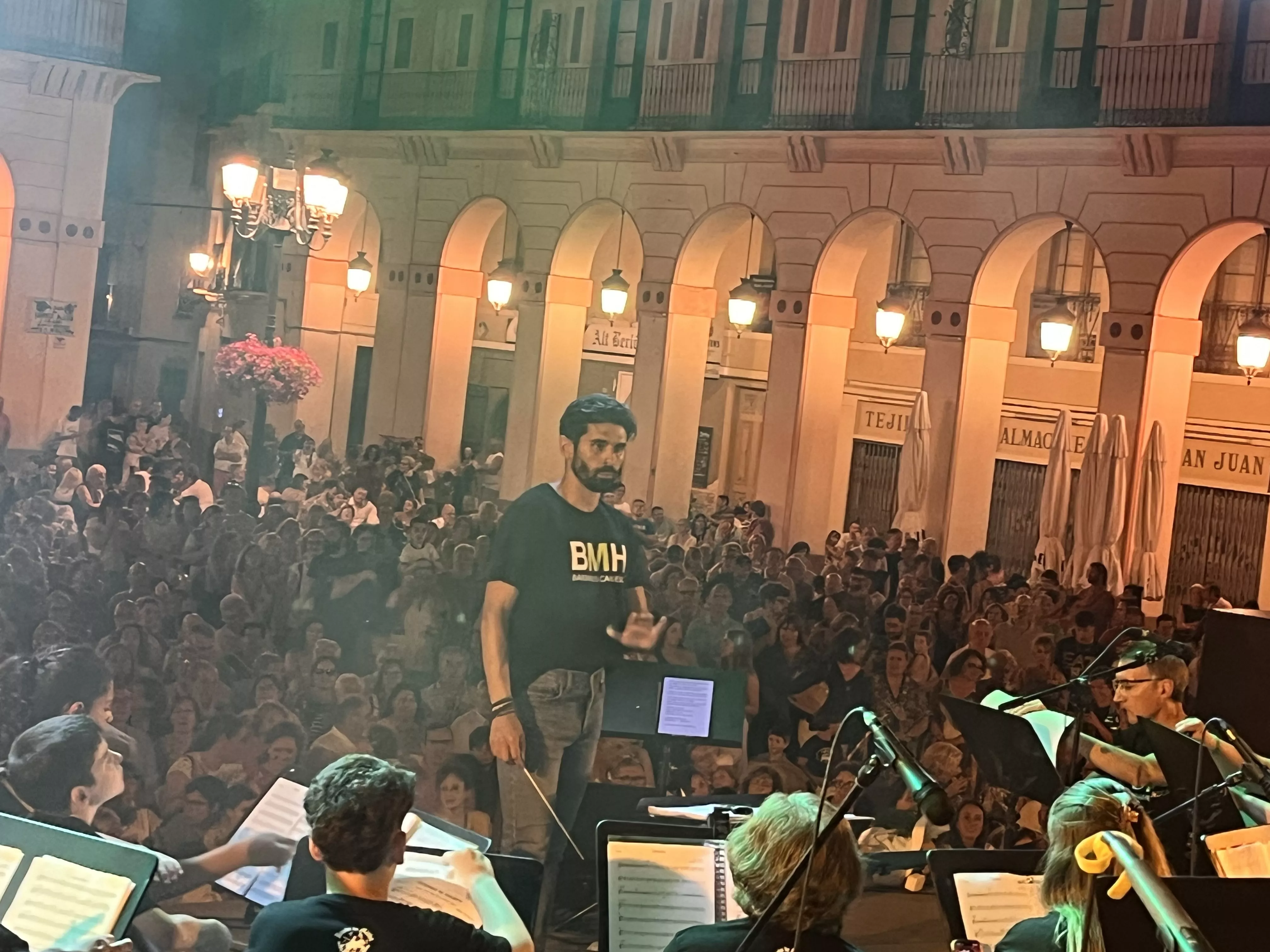 Concierto de la Banda de Música de Huesca a beneficio de la AECC. Foto Mercedes Manterola