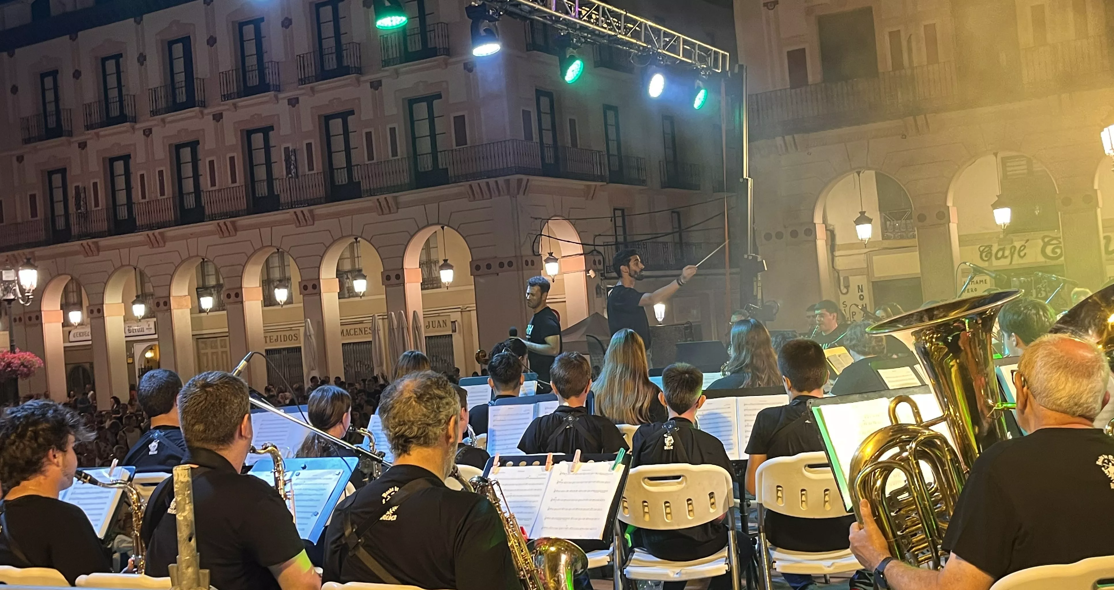 Concierto de la Banda de Música de Huesca a beneficio de la AECC. Foto Mercedes Manterola