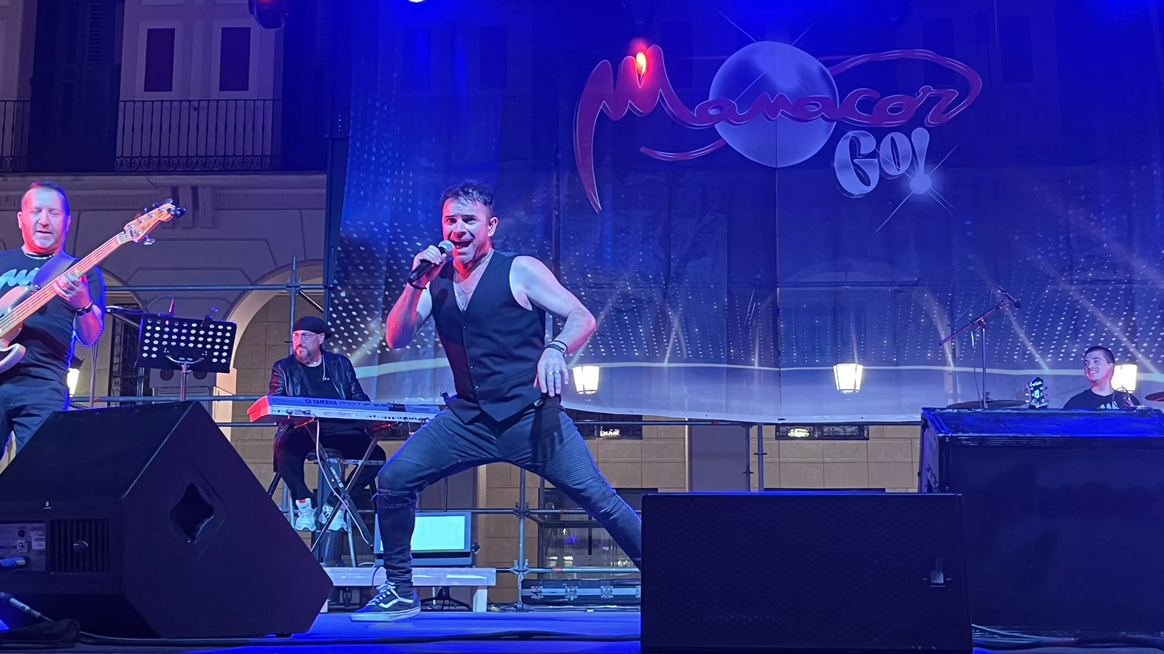 Actuación de Manacor Go! en la plaza López Allué. Foto Mercedes Manterola