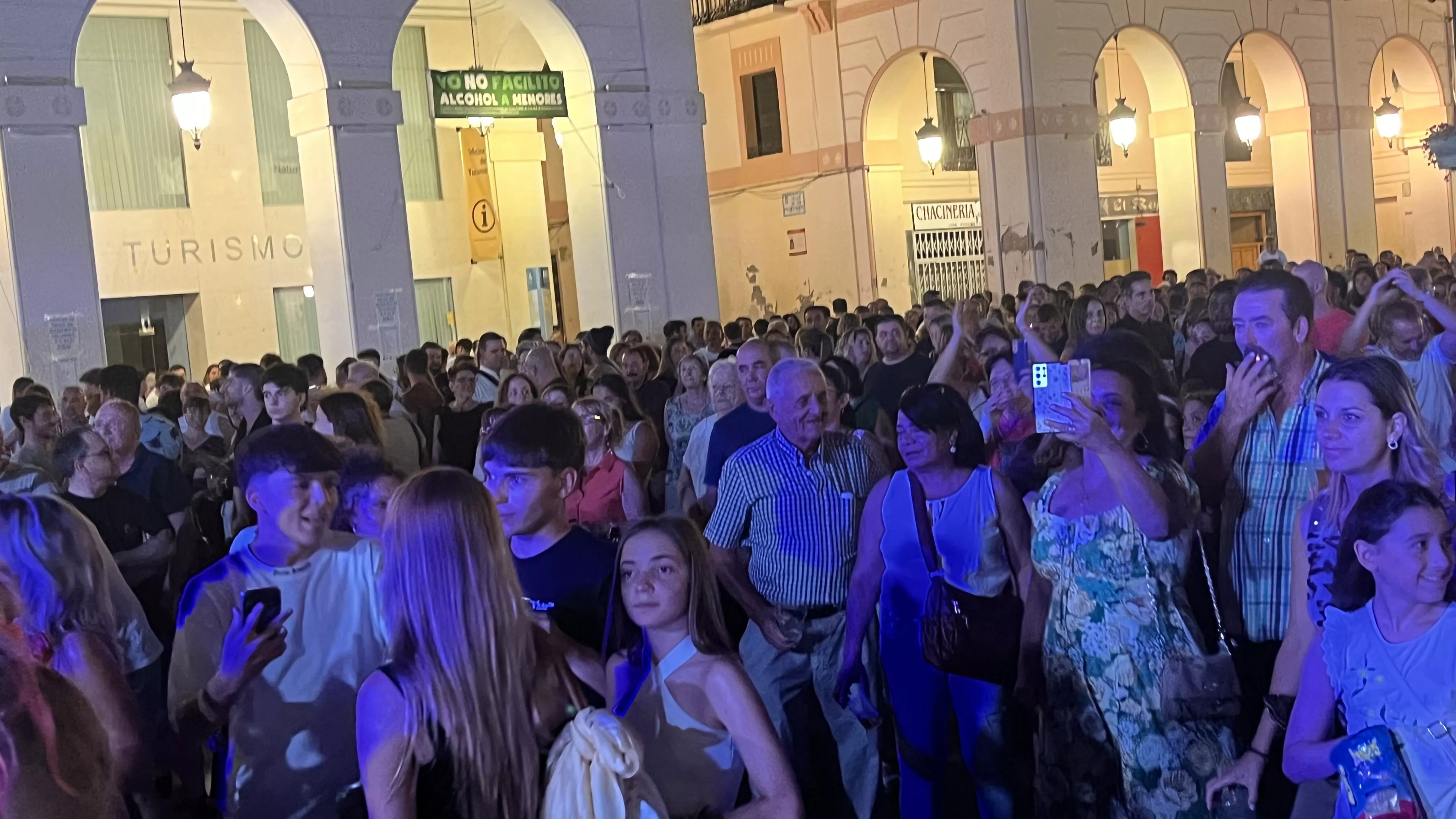 Actuación de Manacor Go! en la plaza López Allué. Foto Mercedes Manterola