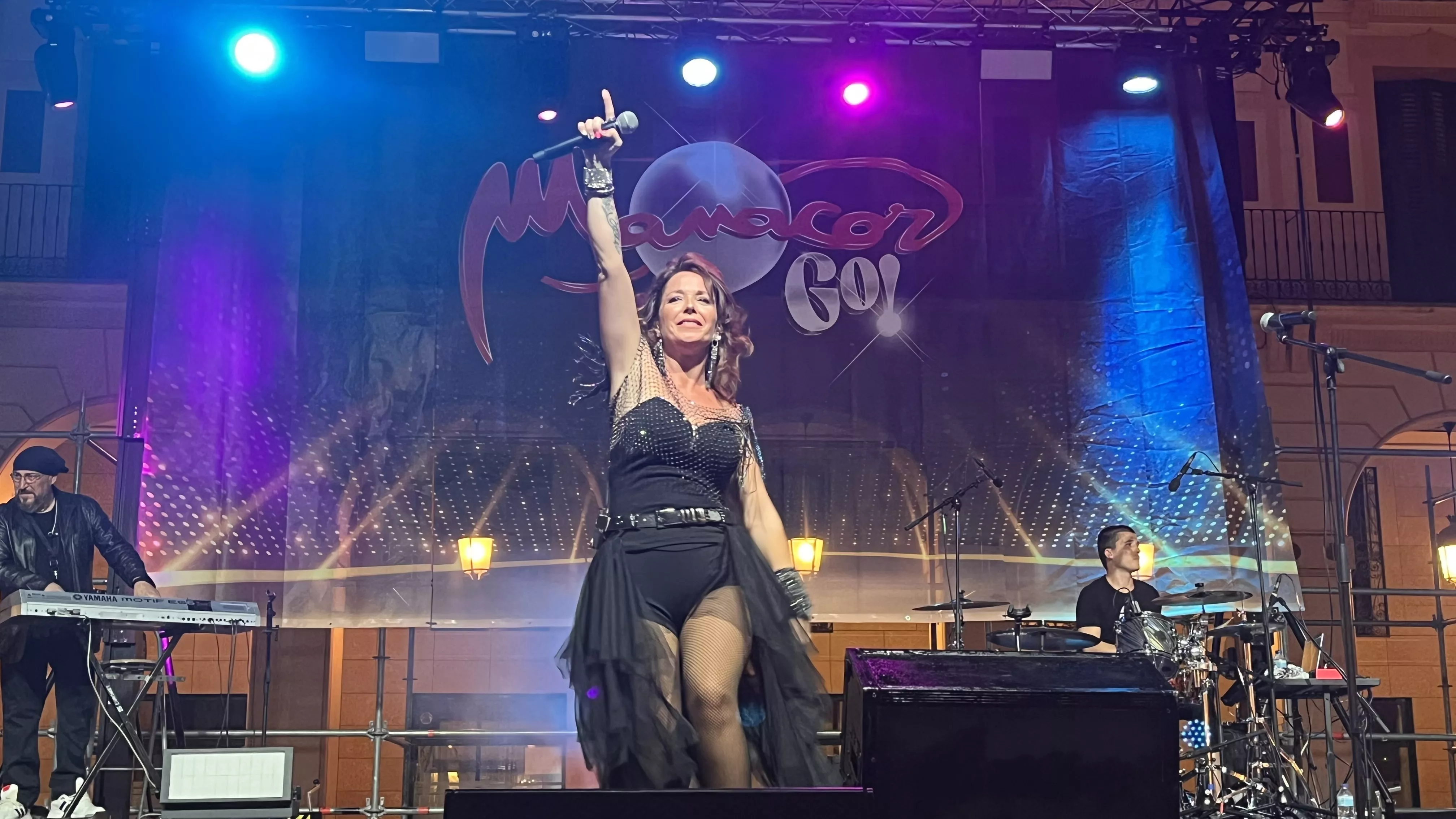 Actuación de Manacor Go! en la plaza López Allué. Foto Mercedes Manterola