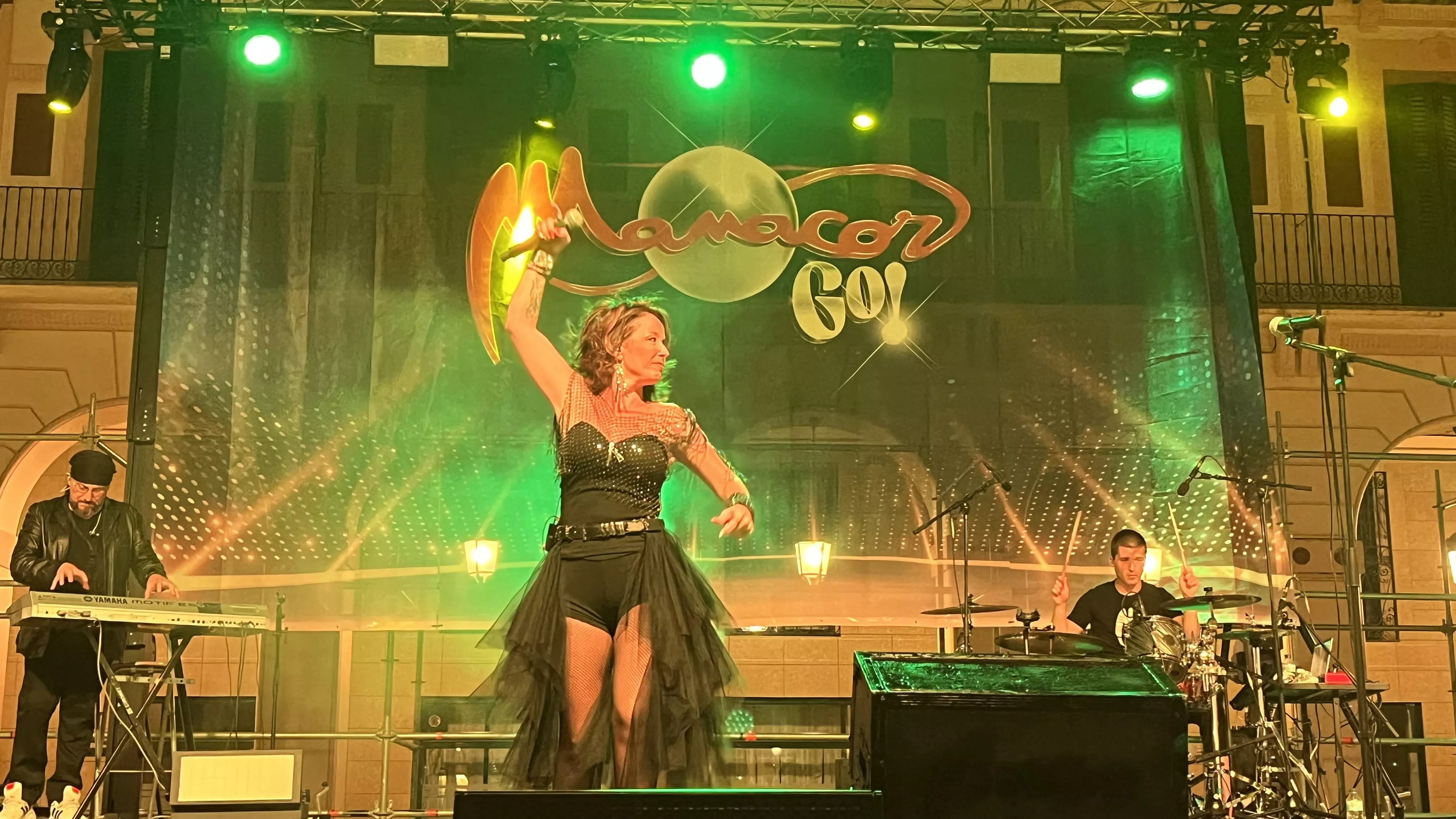 Actuación de Manacor Go! en la plaza López Allué. Foto Mercedes Manterola