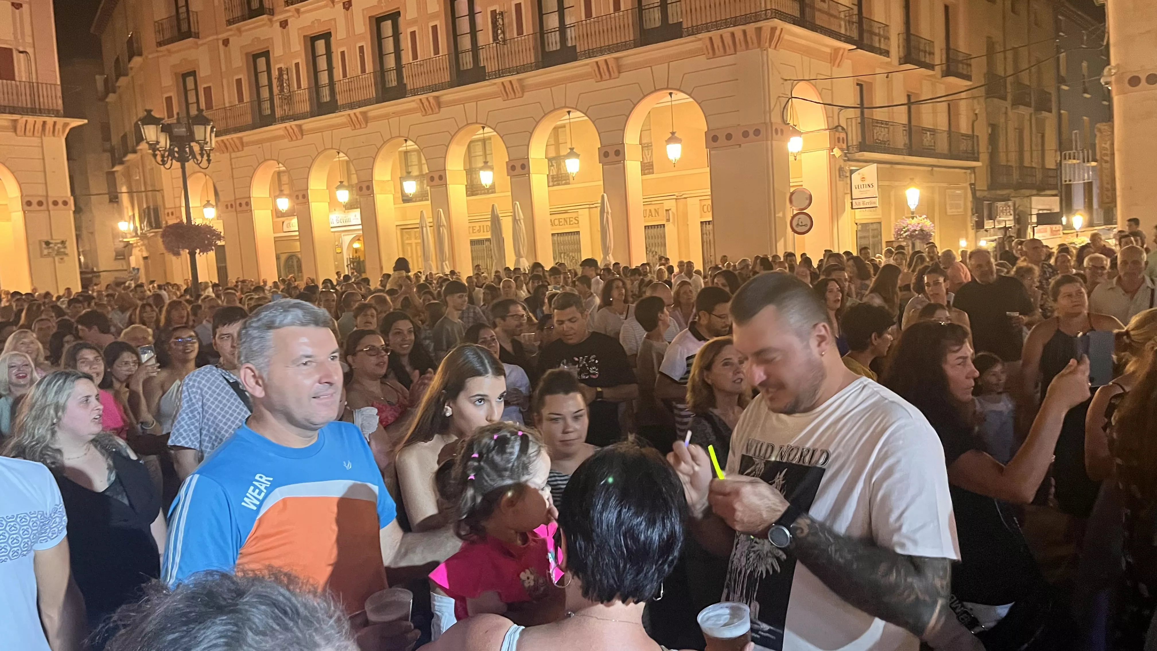 Actuación de Manacor Go! en la plaza López Allué. Foto Mercedes Manterola