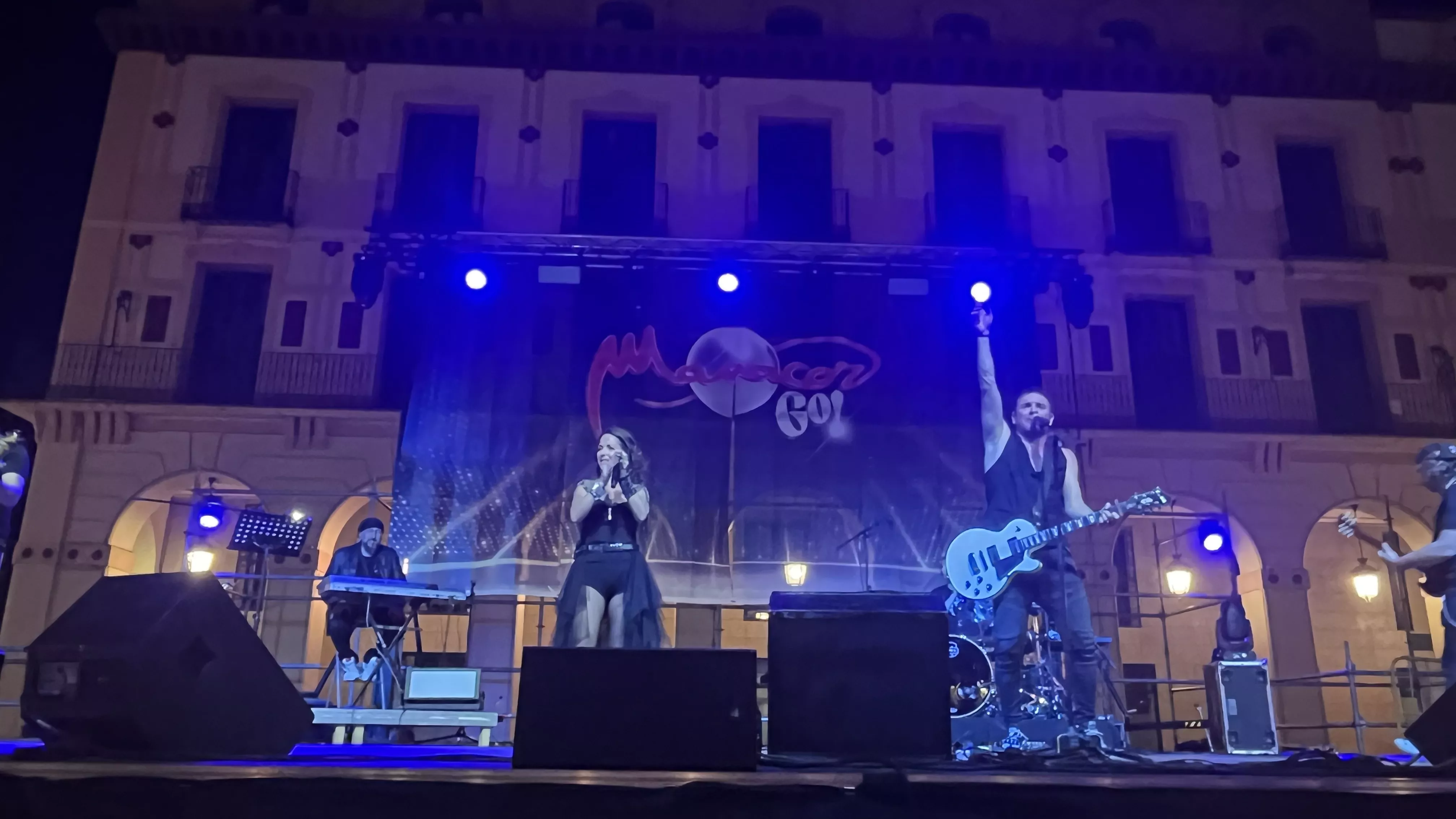 Actuación de Manacor Go! en la plaza López Allué. Foto Mercedes Manterola