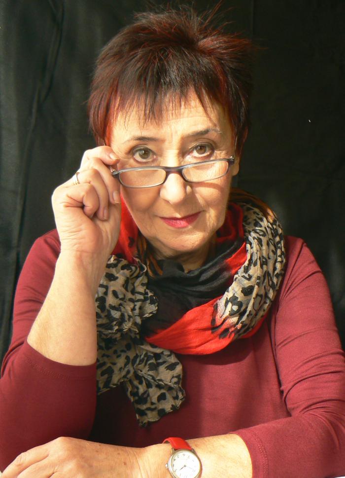 Elena Gusano. Elena Gusano.