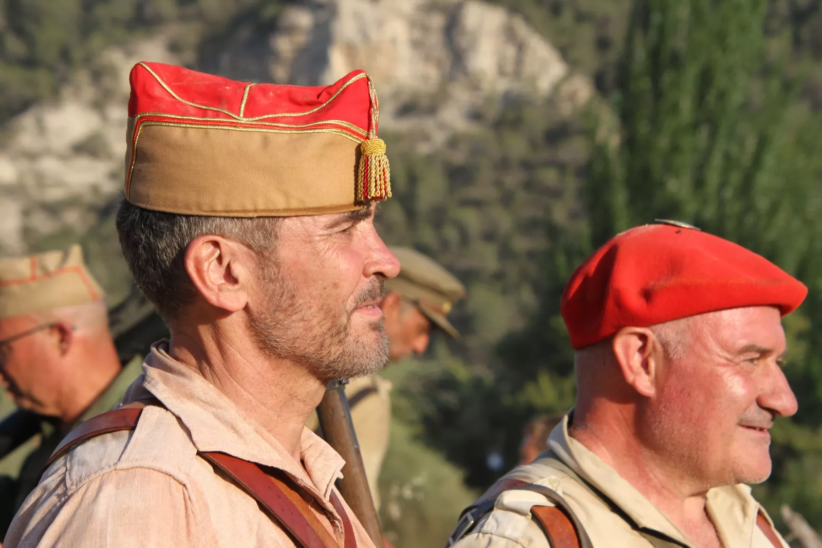 La asociación Primera Línea recreando la batalla del Ebro en Fayón. Foto Carlos Neofato