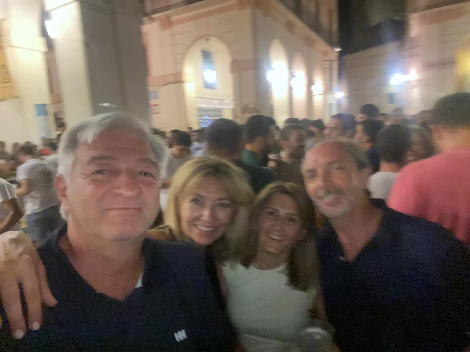 Actuación de Manacor Go! en la plaza López Allué. 