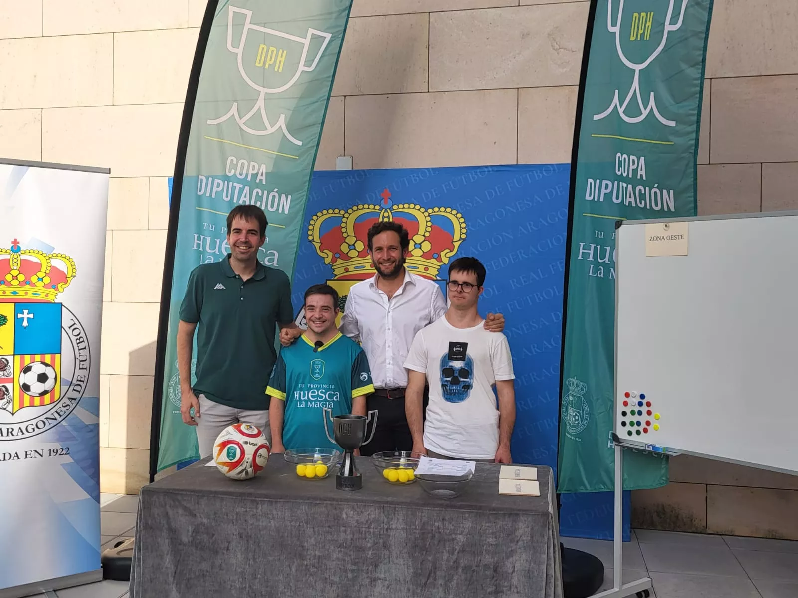 Javier Urquiz, Marcos Rufat, José Borrel e Isaac Claver, en el sorteo de la Copa Diputación. Foto: Adrián Mora
