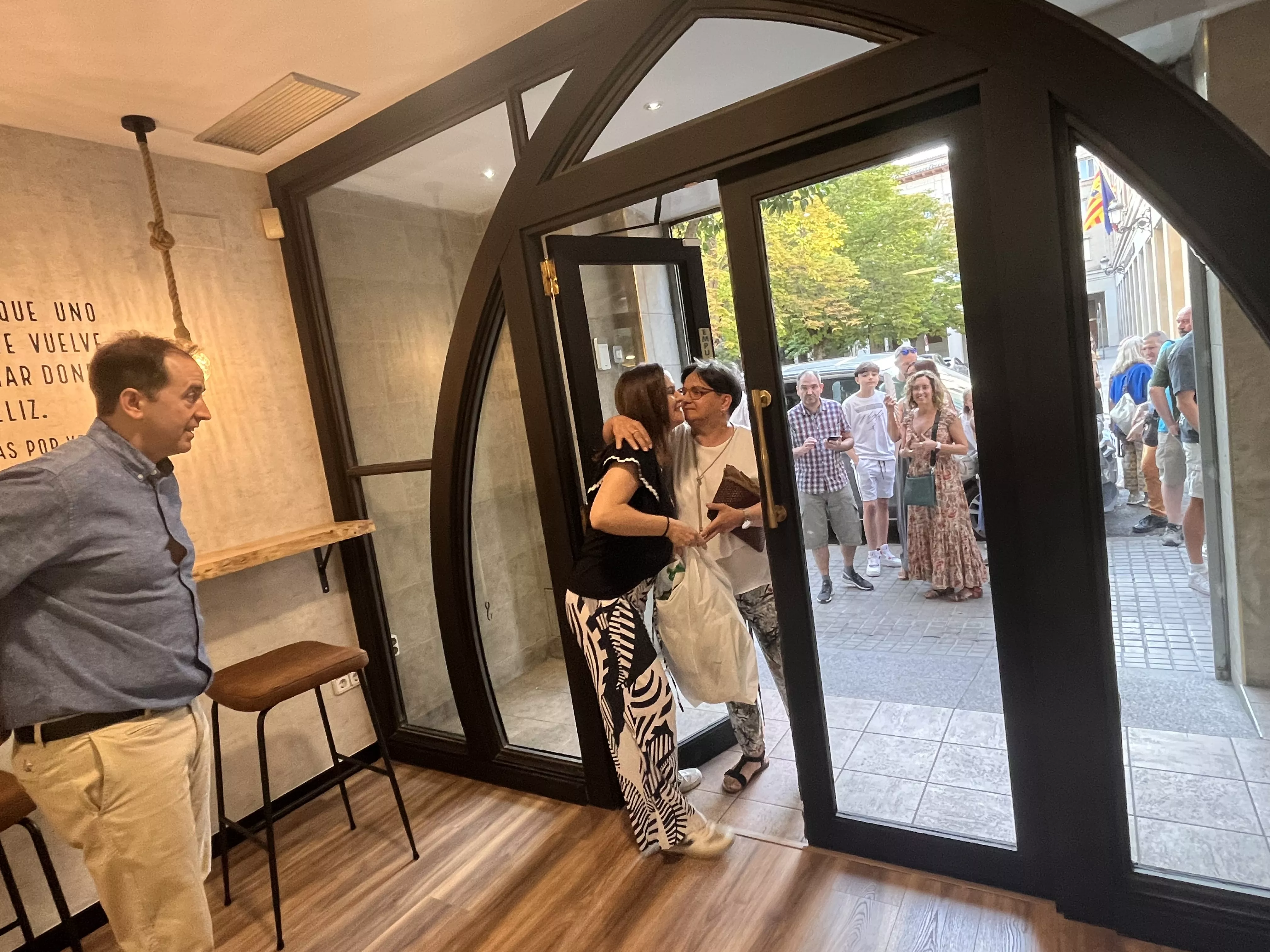 Inauguración de El Bar de Jorge en su nueva ubicación en Huesca, Foto Mercedes Manterola