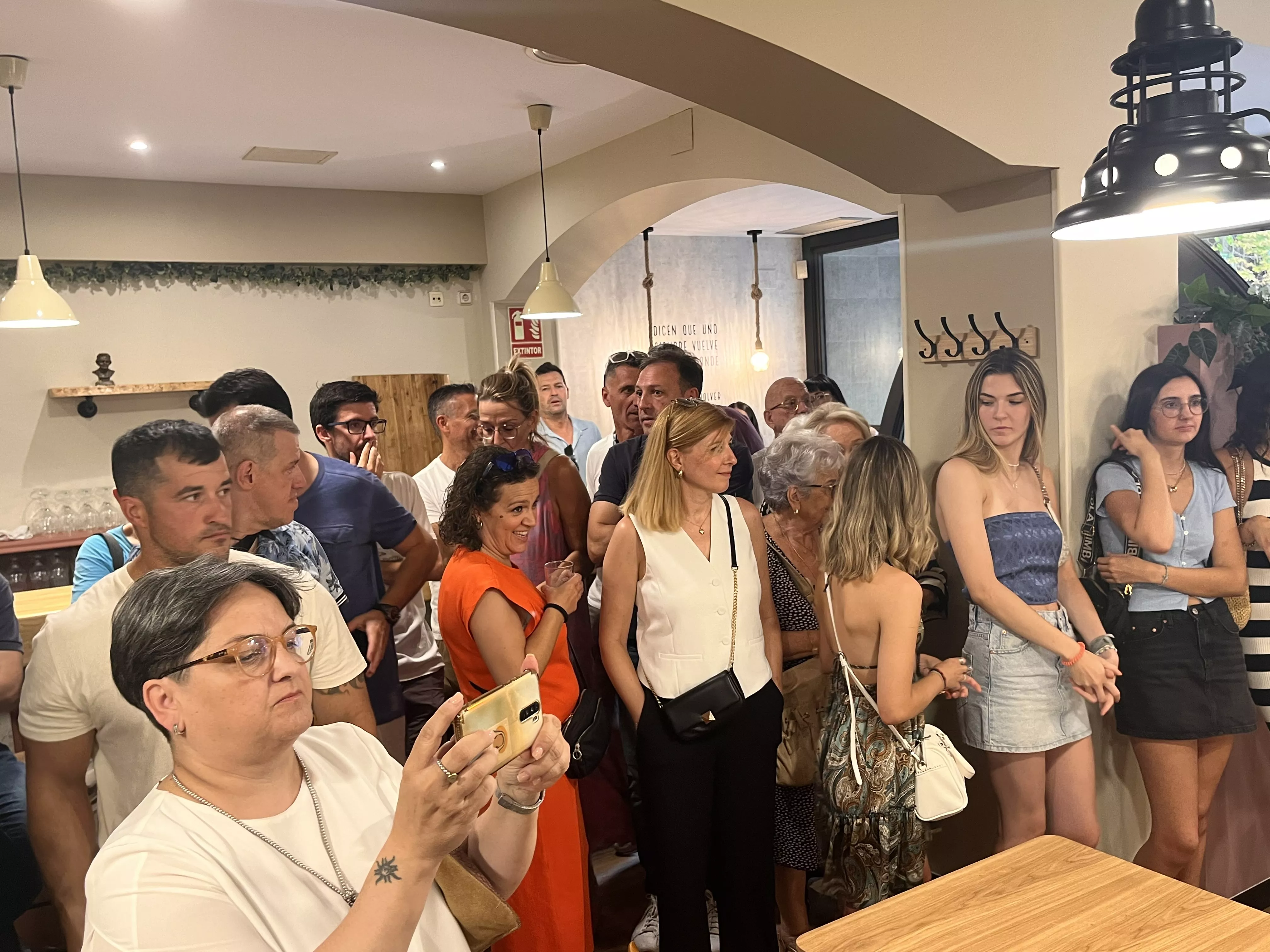 Inauguración de El Bar de Jorge en su nueva ubicación en Huesca, Foto Mercedes Manterola