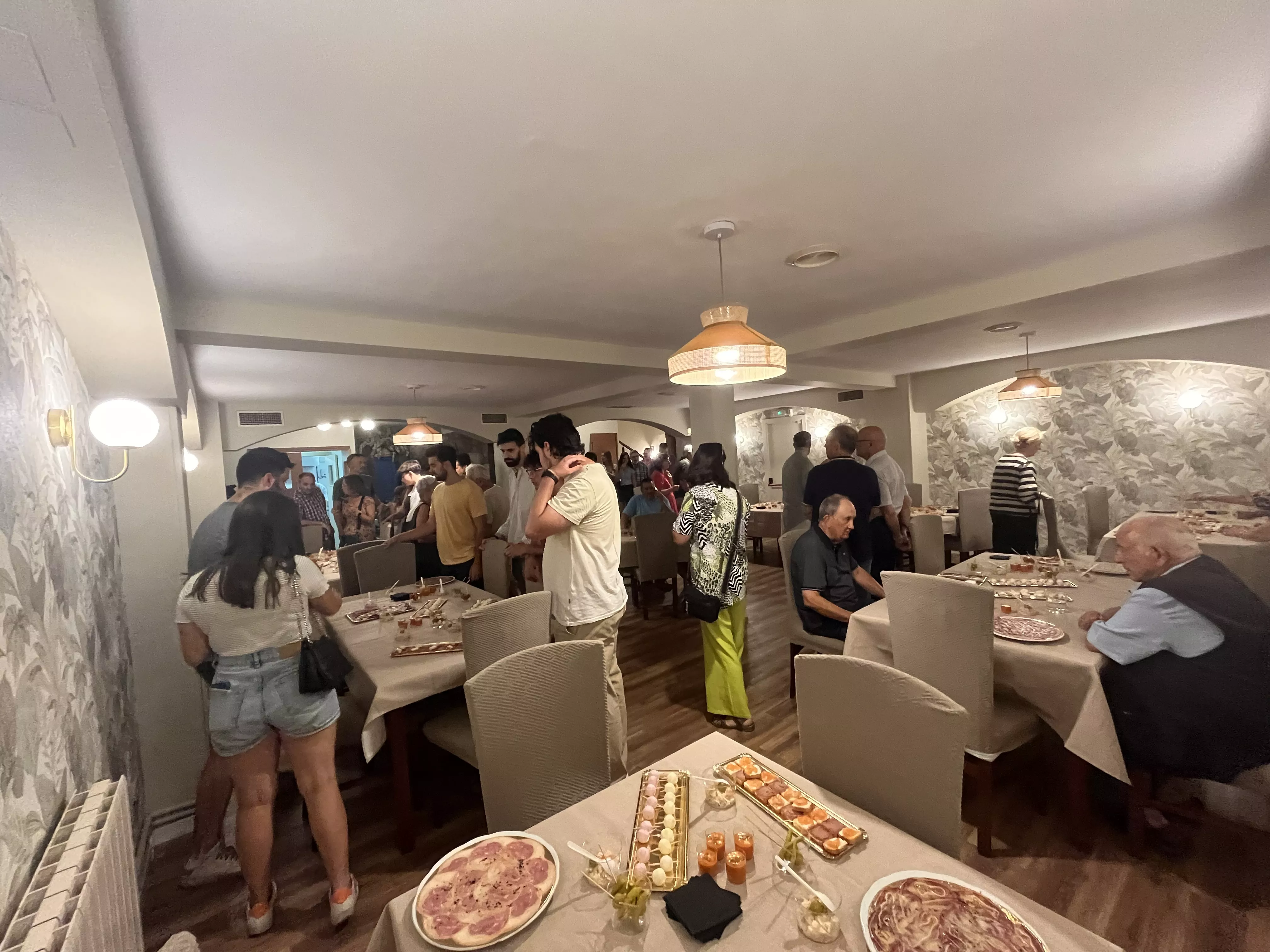 Inauguración de El Bar de Jorge en su nueva ubicación en Huesca, Foto Mercedes Manterola