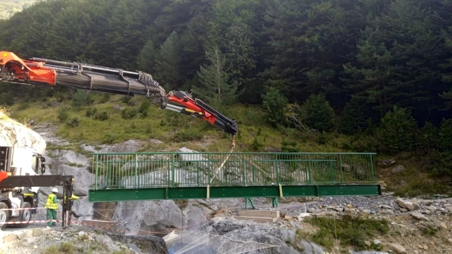 Trabajos realizados para la instalación del puente sobre el Cinca. Trabajos realizados para la instalación del puente sobre el Cinca.