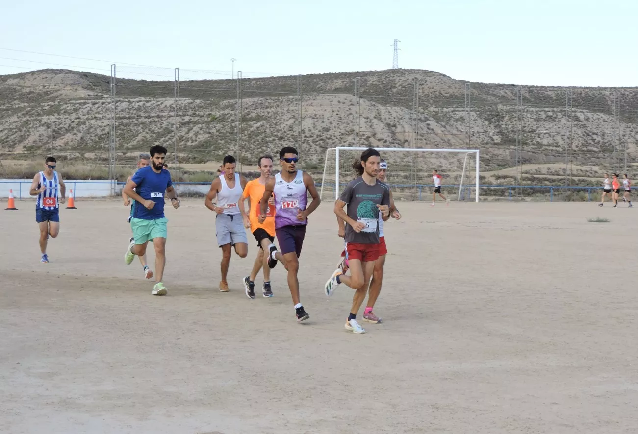 Grupo de cabeza en las primeras vueltas