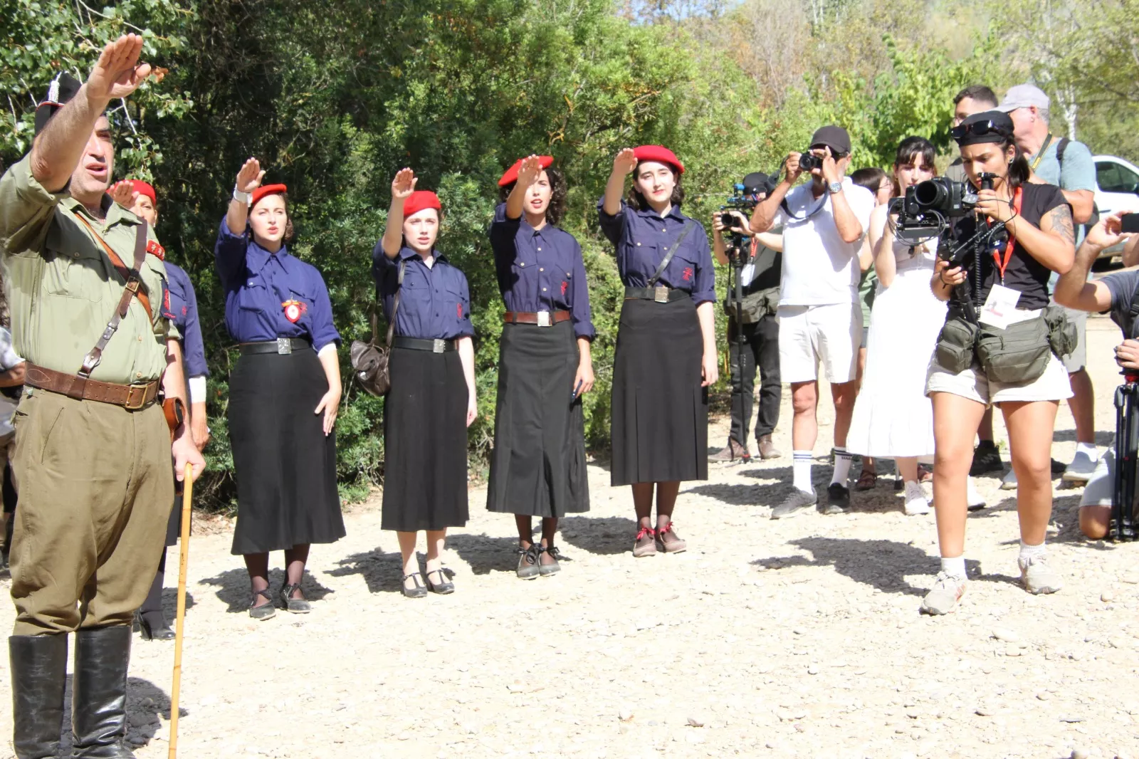 La asociación Primera Línea recreando la batalla del Ebro en Fayón. Foto Carlos Neofato 