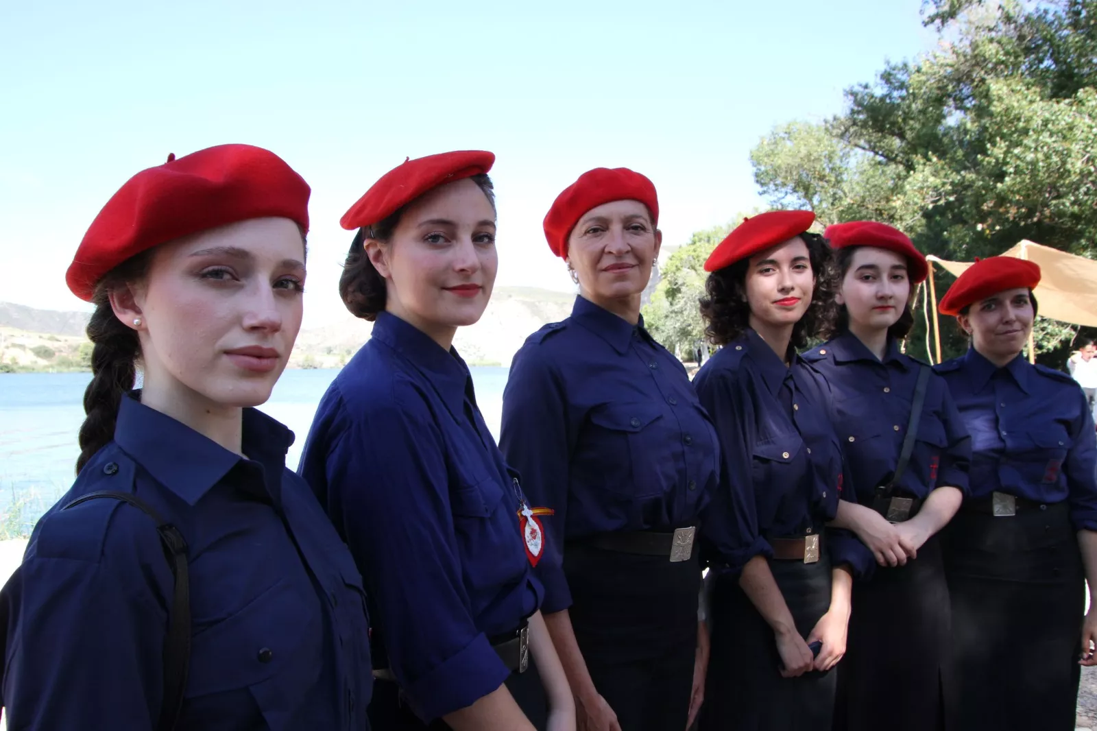 La asociación Primera Línea recreando la batalla del Ebro en Fayón. Foto Carlos Neofato 
