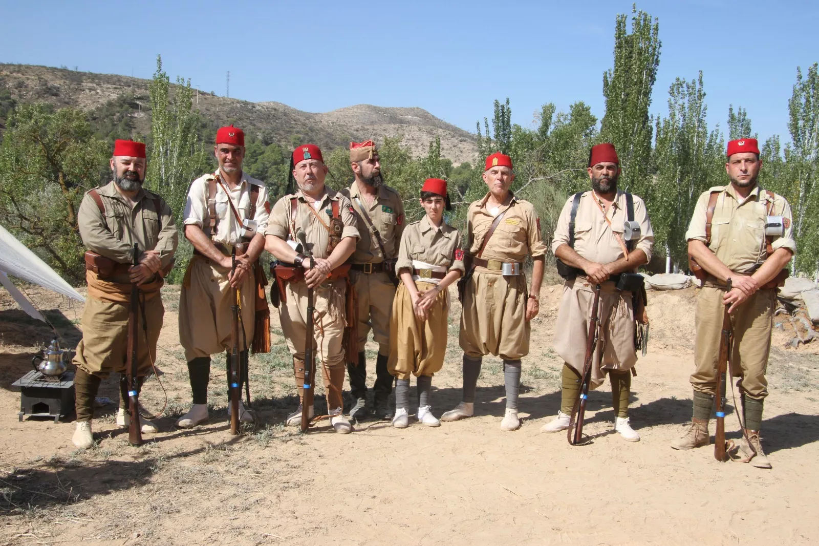 La asociación Primera Línea recreando la batalla del Ebro en Fayón. Foto Carlos Neofato 