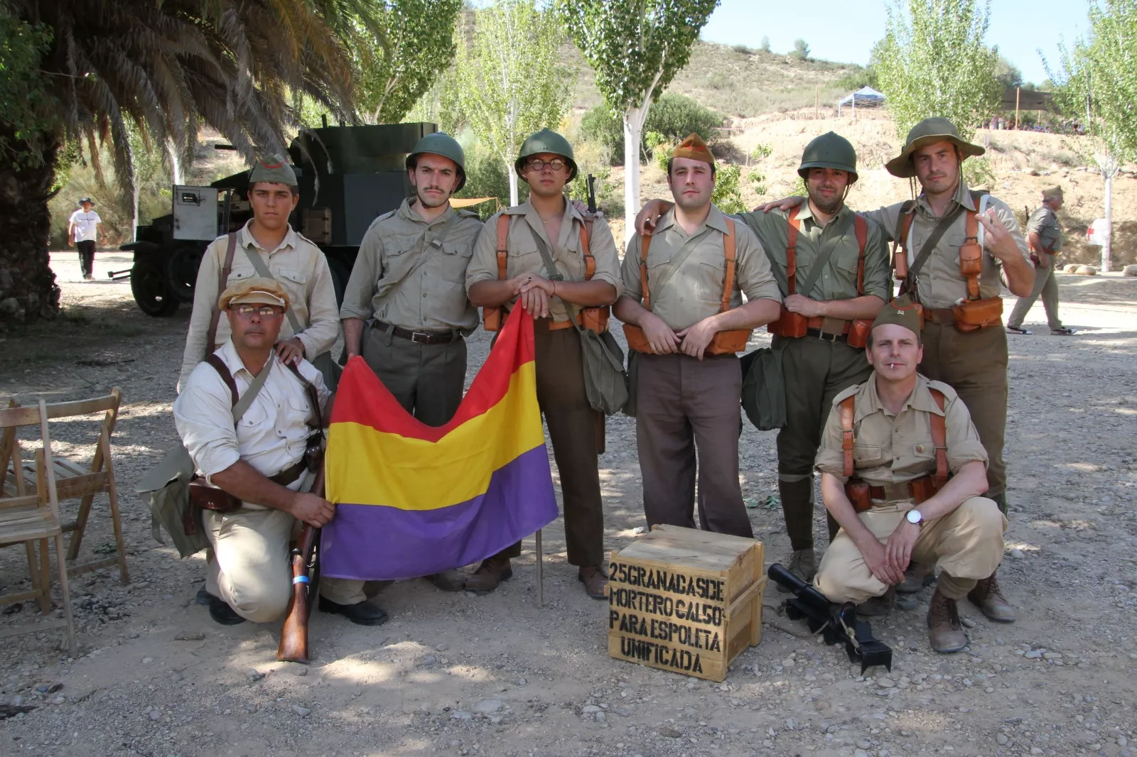 La asociación Primera Línea recreando la batalla del Ebro en Fayón. Foto Carlos Neofato 