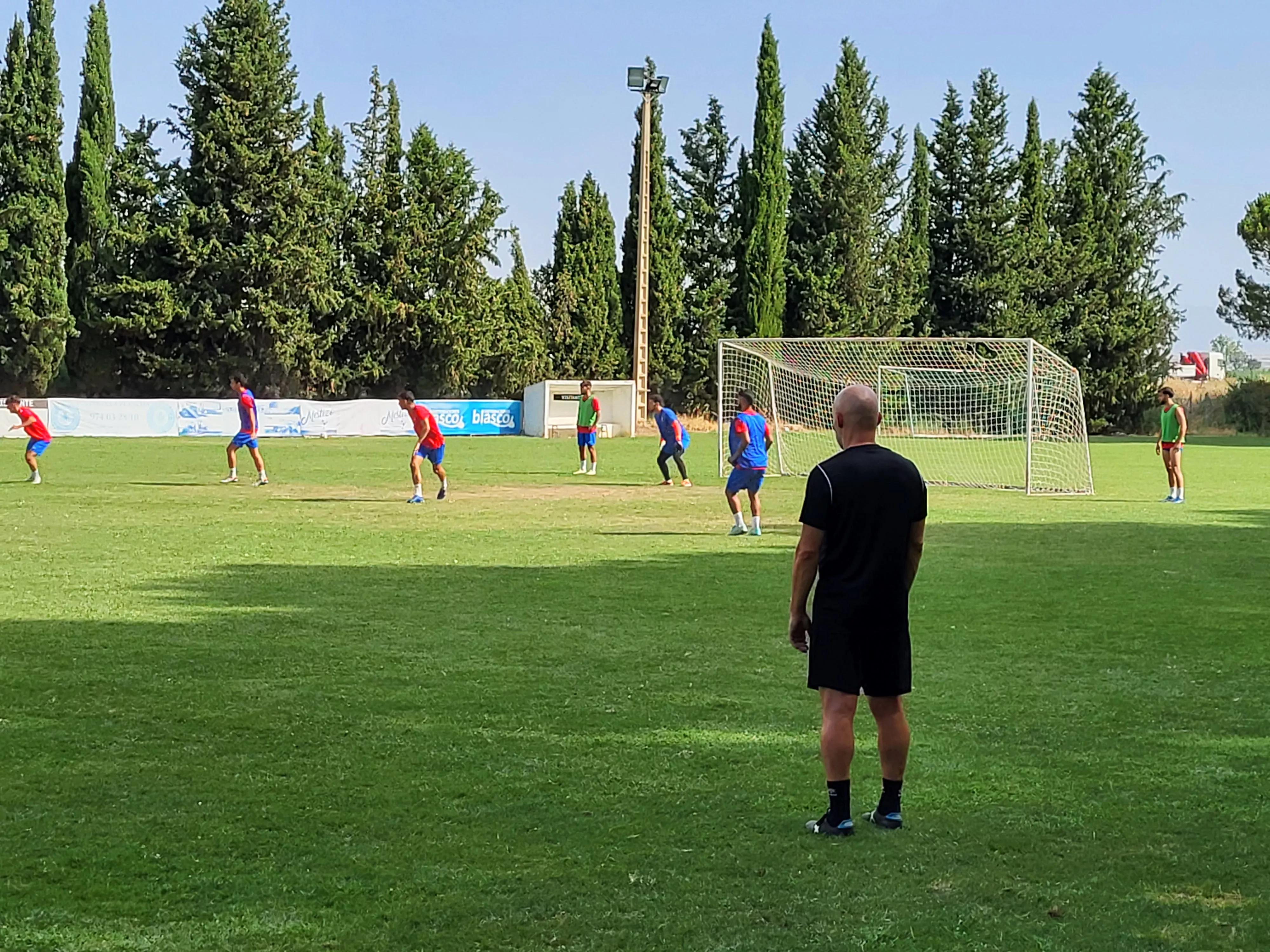 Entrenamiento del Barbastro en San Jorge. Foto: Adrián Mora